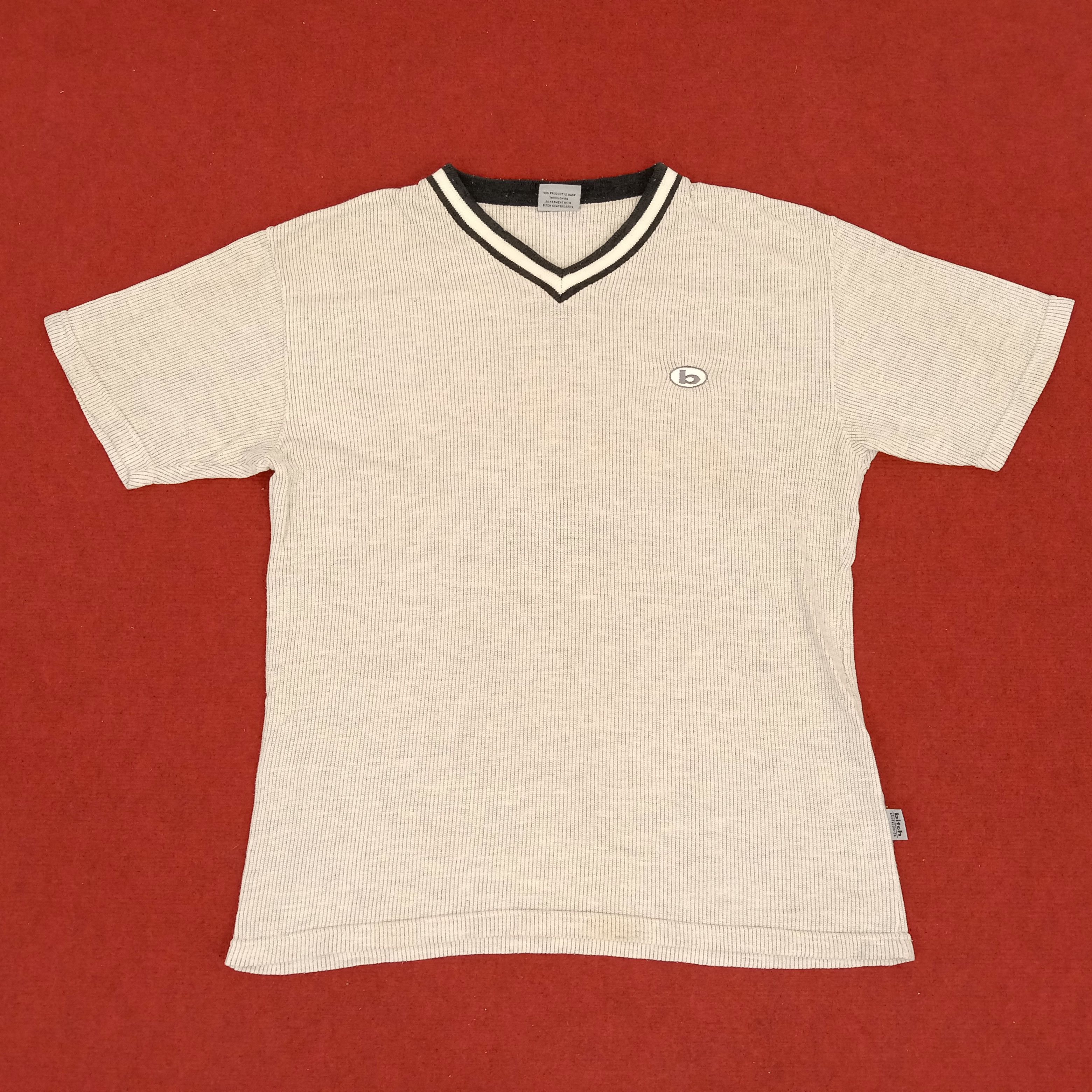 Vintage Bitch Skateboards Small Logo Streetwear Style Tshirt Size US M / EU 48-50 / 2 - 1 Thumbnail