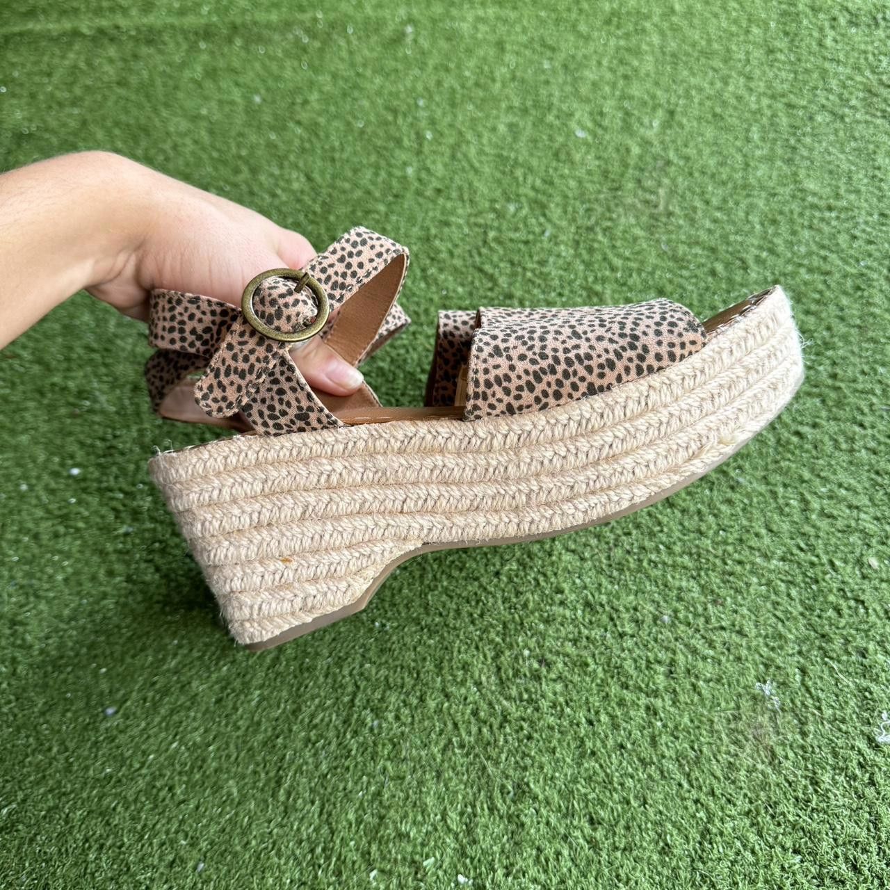 Designer Women's Brown and Tan Espadrill Size US 8 / IT 38 - 4 Thumbnail