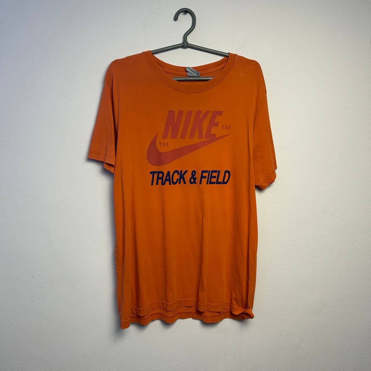 Nike Vintage Nike Sportswear big logo 90s streetwear tee Size US L / EU 52-54 / 3 - 1 Thumbnail