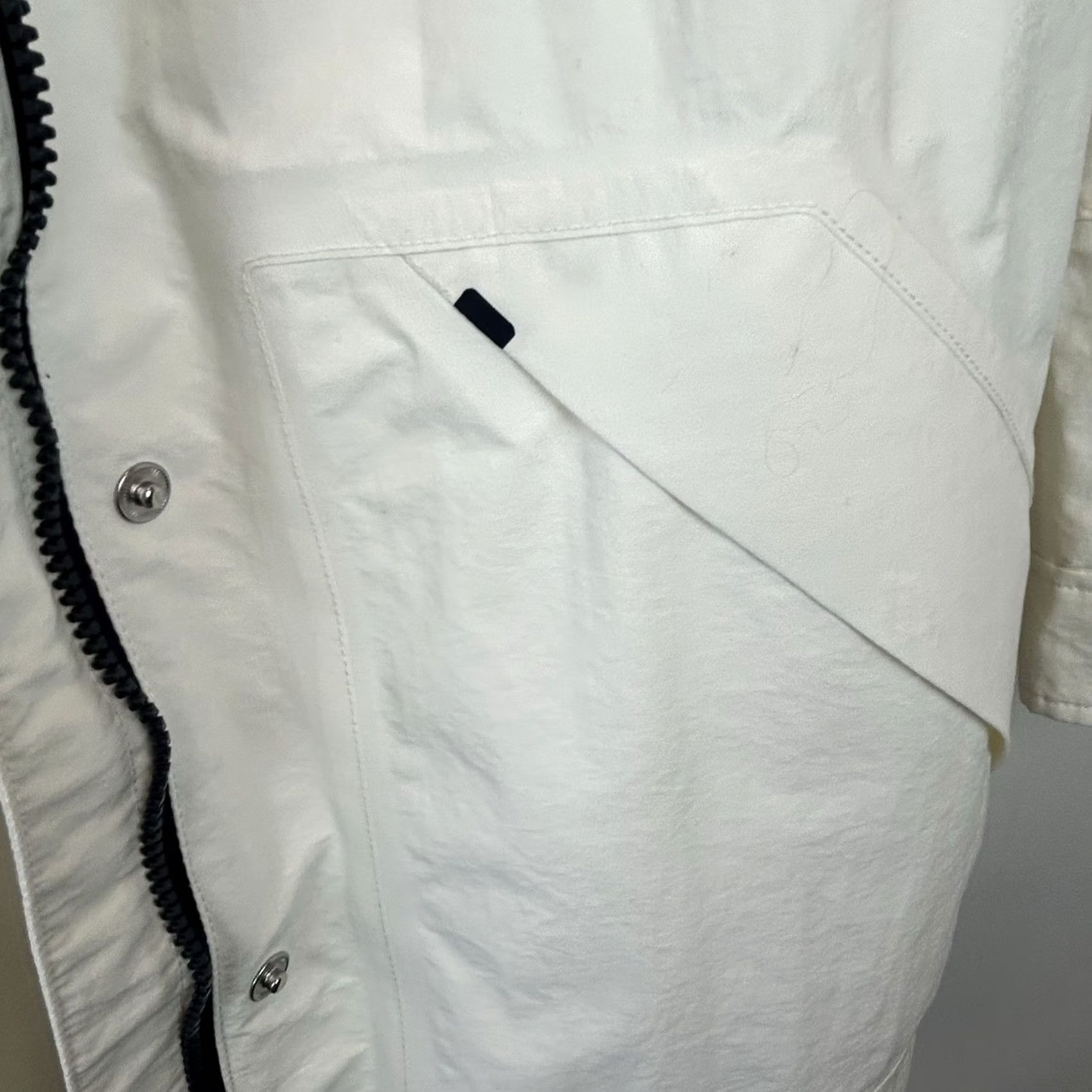 Lands' End Lands' End Trench Coat Womens L Coat Belt Hood Cream Vintage? No (Incorrect) Size L / US 10 / IT 46 - 6 Thumbnail