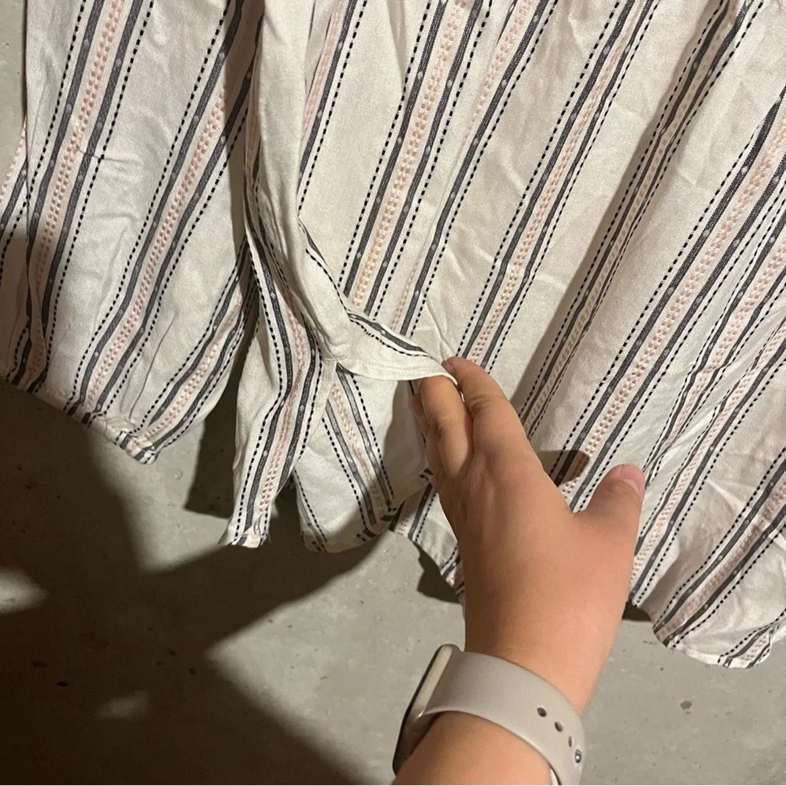 Loft LOFT Blouse NWT Medium White Striped Rayon V Neck Size M / US 6-8 / IT 42-44 - 9 Thumbnail