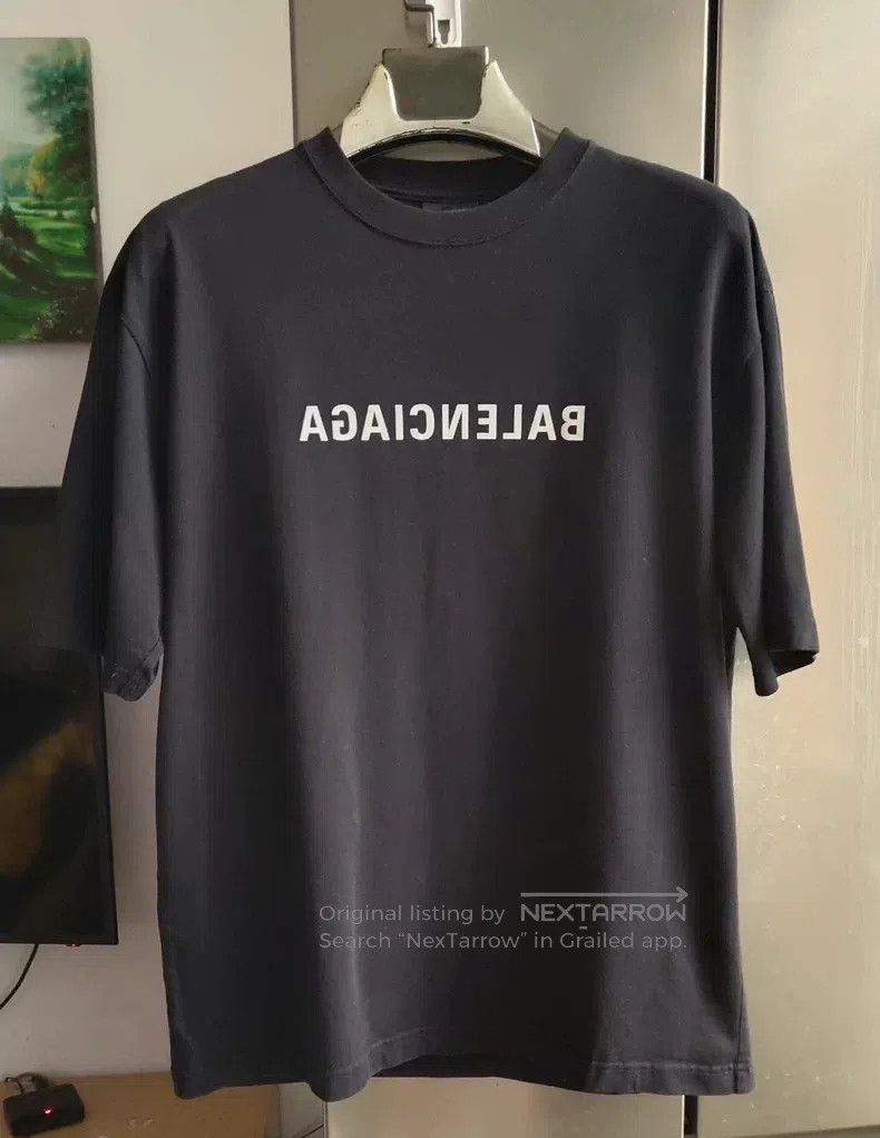 Balenciaga Balenciaga Reversed Letter Print Round Neck Short Sleeve T Size US S / EU 44-46 / 1 - 1 Thumbnail