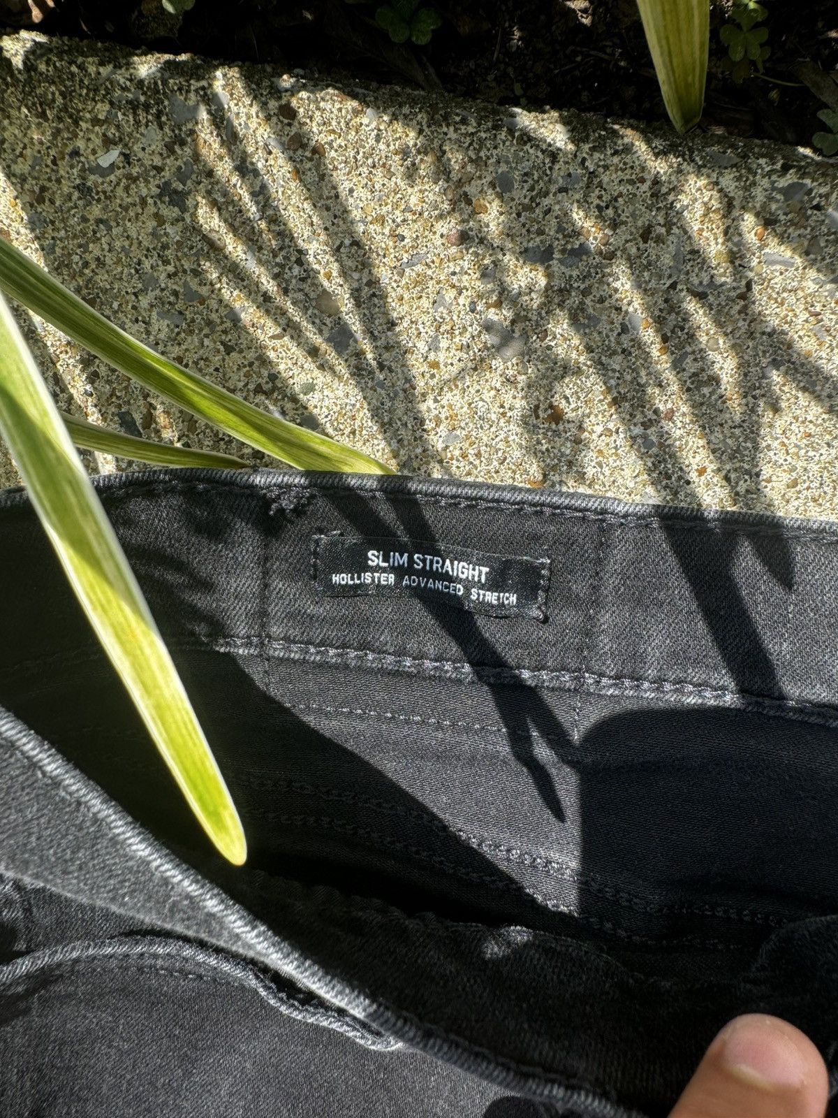 Hollister HOLLISTER FADED BLACK JEANS Size US 32 / EU 48 - 4 Thumbnail