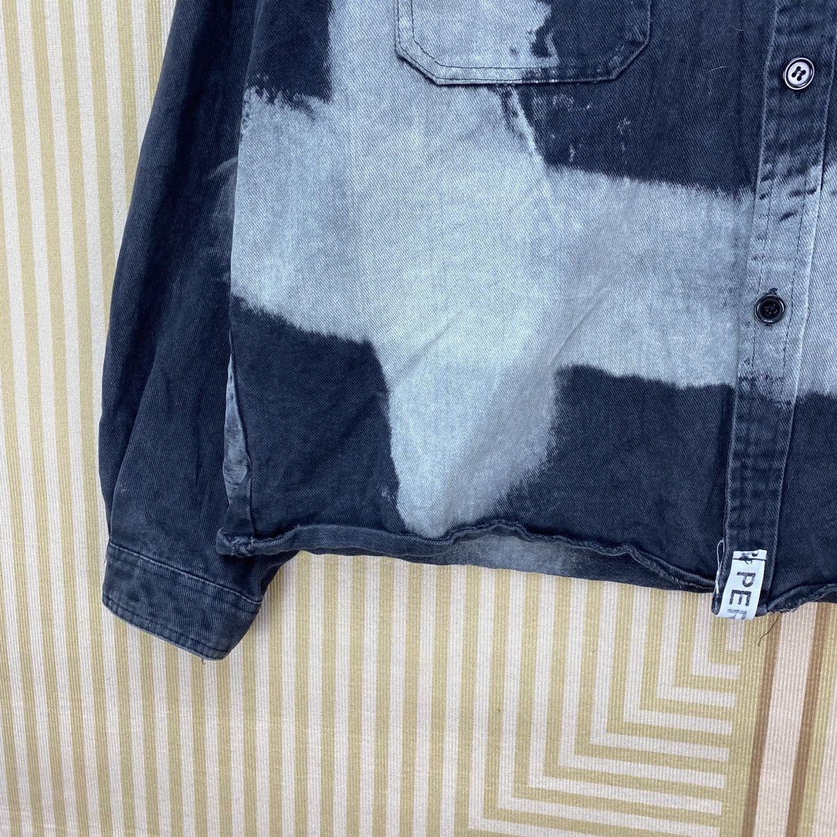 Japanese Brand 🫶Vintage Japanese Brand Denim Shirt Dual Pocket Stonewash Size US M / EU 48-50 / 2 - 4 Thumbnail