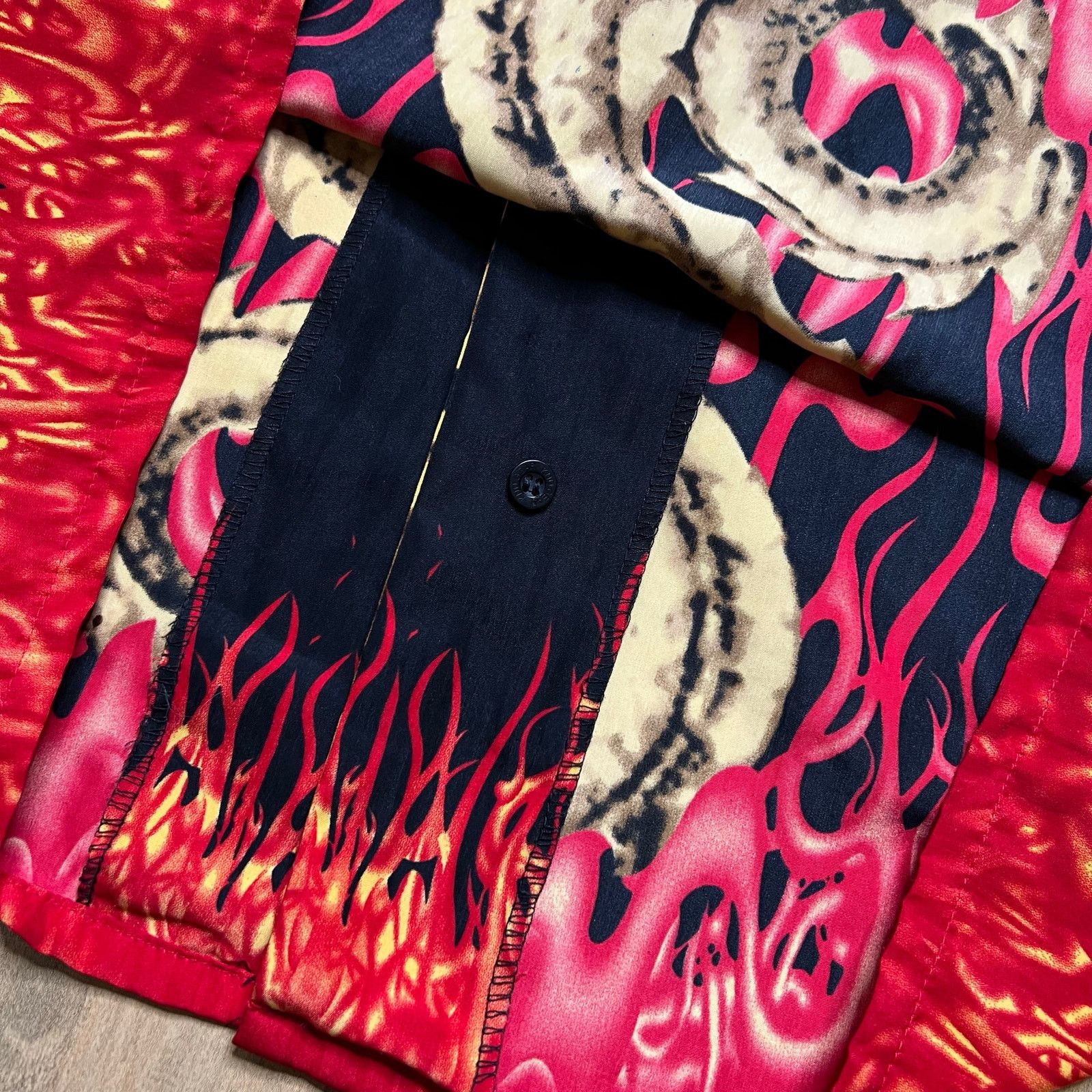 Vintage Vintage KNU Button Up Shirt Japanese Dragon Flames Mens XL Size US XL / EU 56 / 4 - 7 Thumbnail