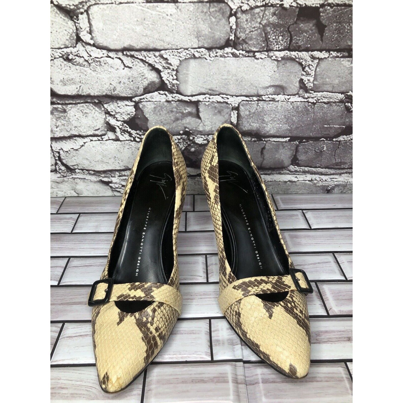 Giuseppe Zanotti Giuseppe Zanotti Cream Leather Black SnakeSkin Pointed Strap Size US 6.5 / IT 36.5 - 12 Thumbnail