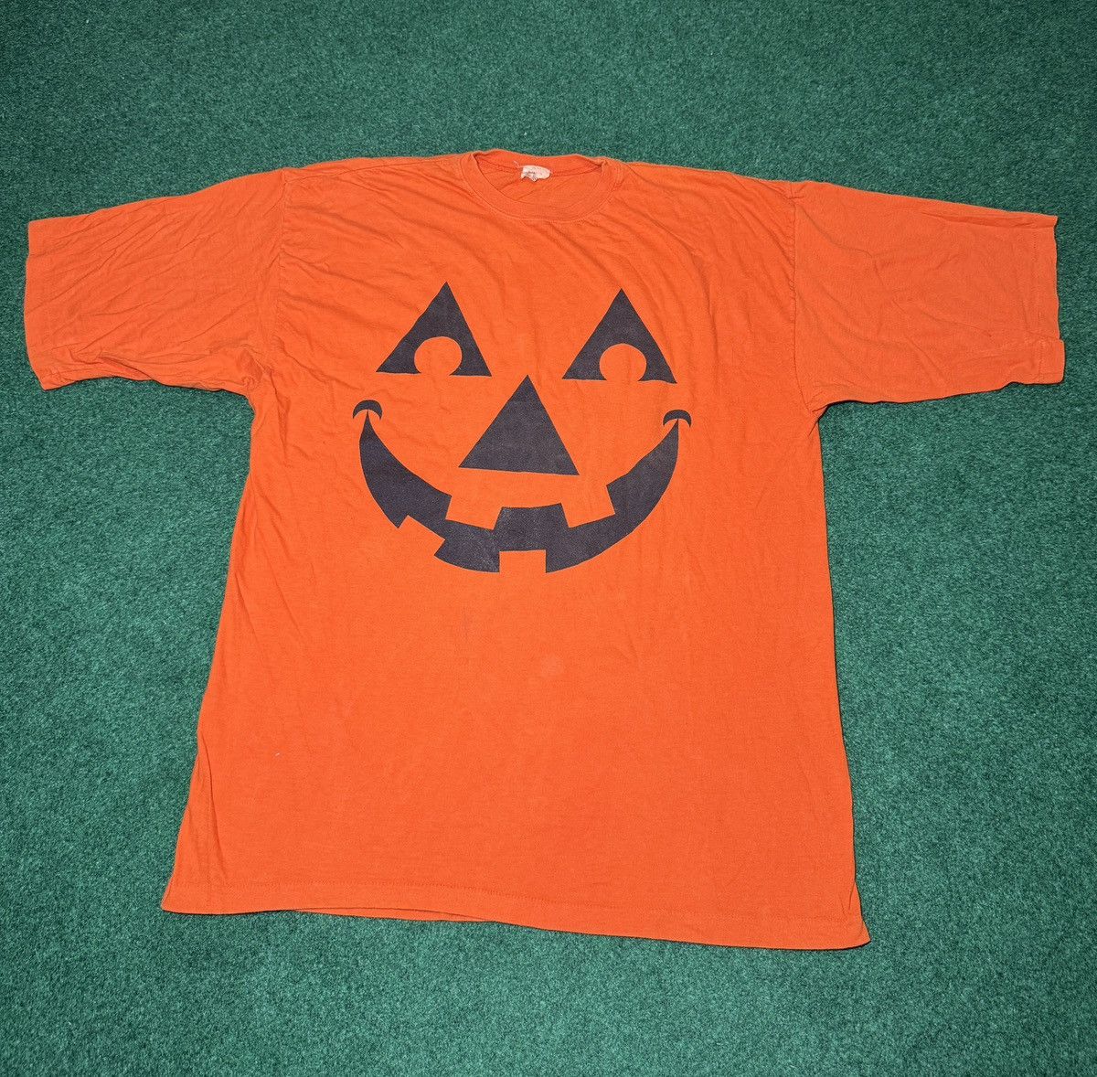 Vintage Vintage 90s Halloween Jack O Latern Pumpkin XL T Shirt Size US XL / EU 56 / 4 - 1 Thumbnail