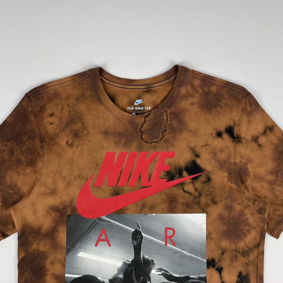 Nike Nike Custom T-shirt big logo Size US M / EU 48-50 / 2 - 3 Thumbnail