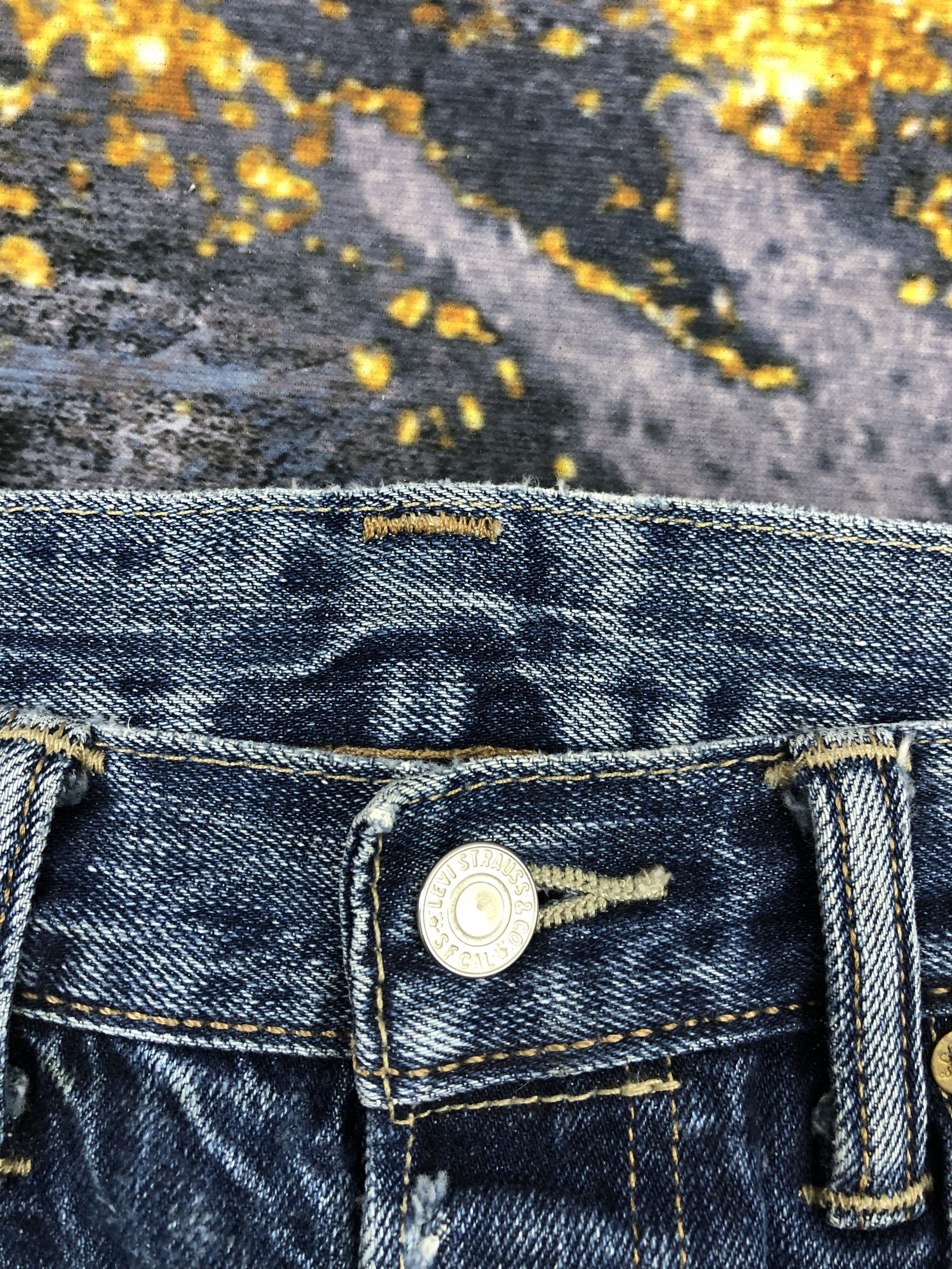 Levi's Vintage Levis 501 Faded Blue Jeans DPP0062 Size US 31 - 8 Thumbnail