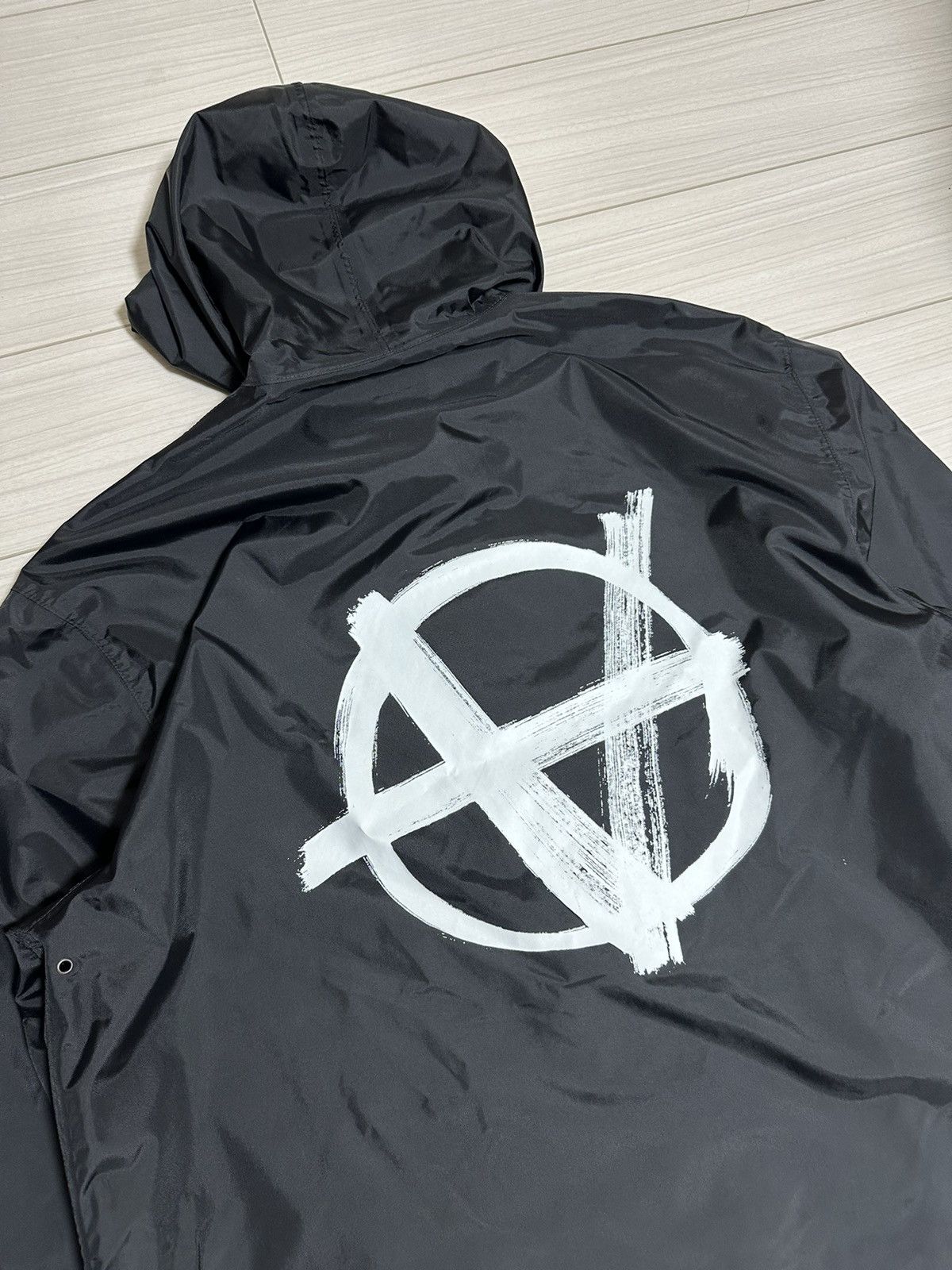 Vetements Vetements Anarchy Raincoat Size US M / EU 48-50 / 2 - 3 Thumbnail