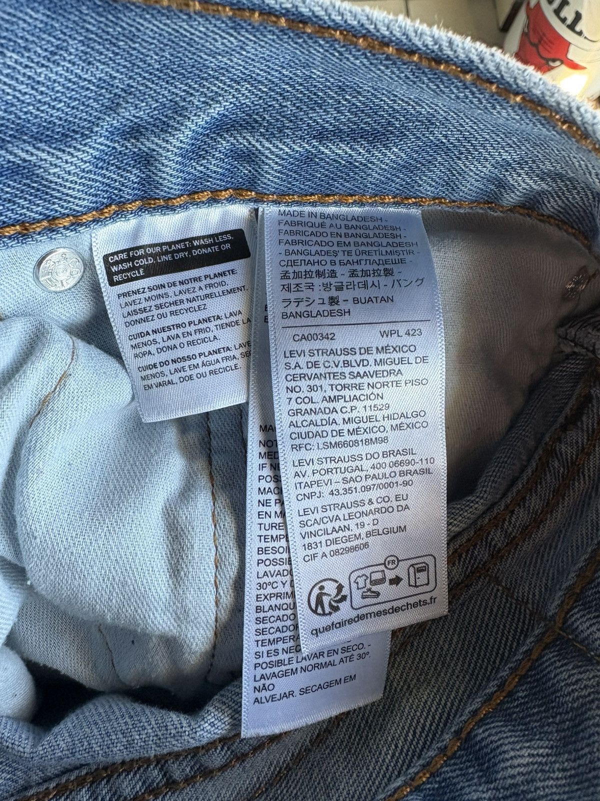 Levi's Vintage Levis Jeans Mens 34x30 Blue Faded Relaxed 550 Pants Size US 34 / EU 50 - 6 Thumbnail