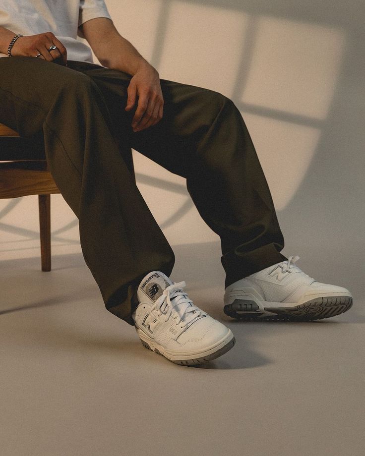 New Balance New Balance BB550 Size US 8.5 / EU 41-42 - 1 Thumbnail