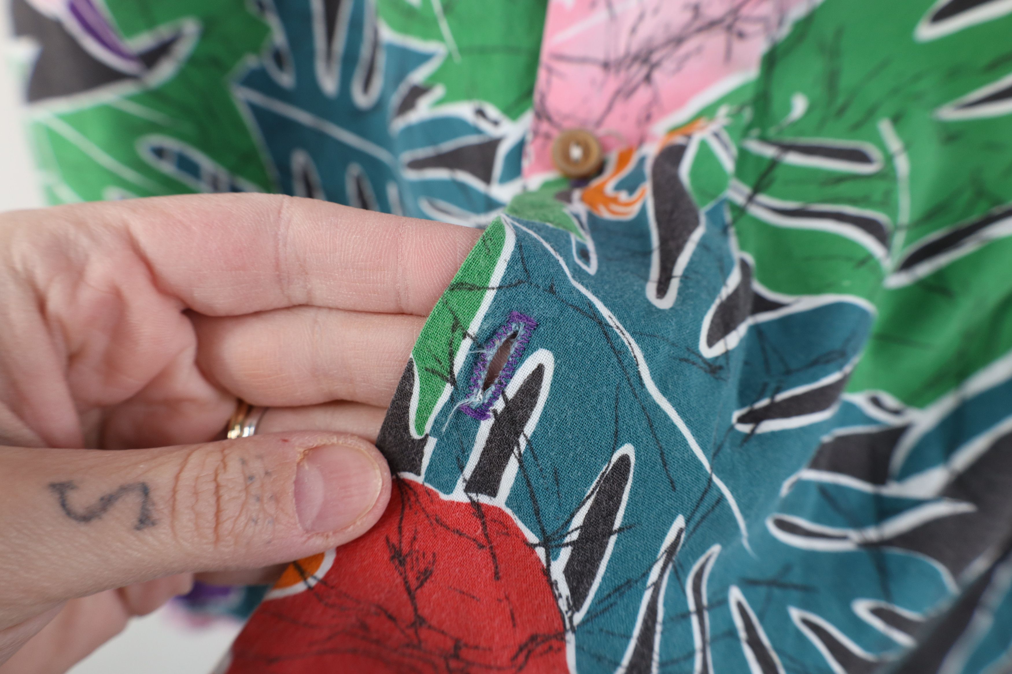 Vintage Vintage 70s 80s Streetwear Toucan Bird Hawaiian Shirt USA Size US S / EU 44-46 / 1 - 5 Thumbnail