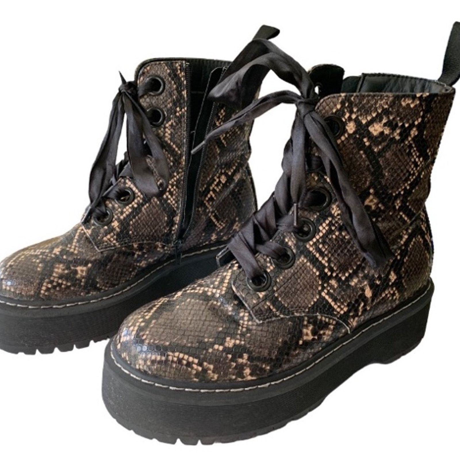 Forever 21 Forever 21 faux snakeskin chunky platform BOOTS women 8 Size US 8 / IT 38 - 1 Thumbnail