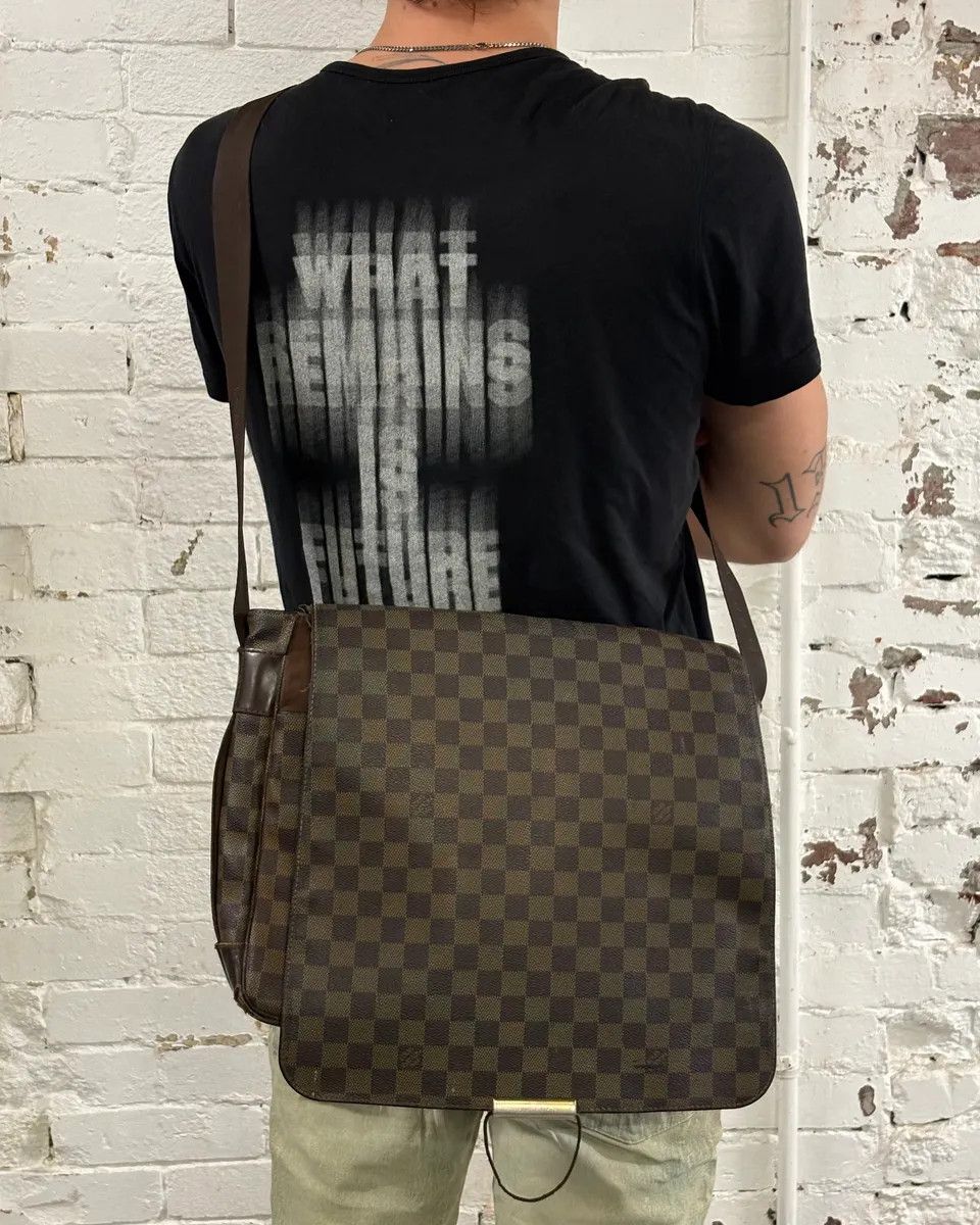 Louis Vuitton Louis Vuitton Monogram Brown Leather Messenger Bag Size ONE SIZE - 2 Thumbnail
