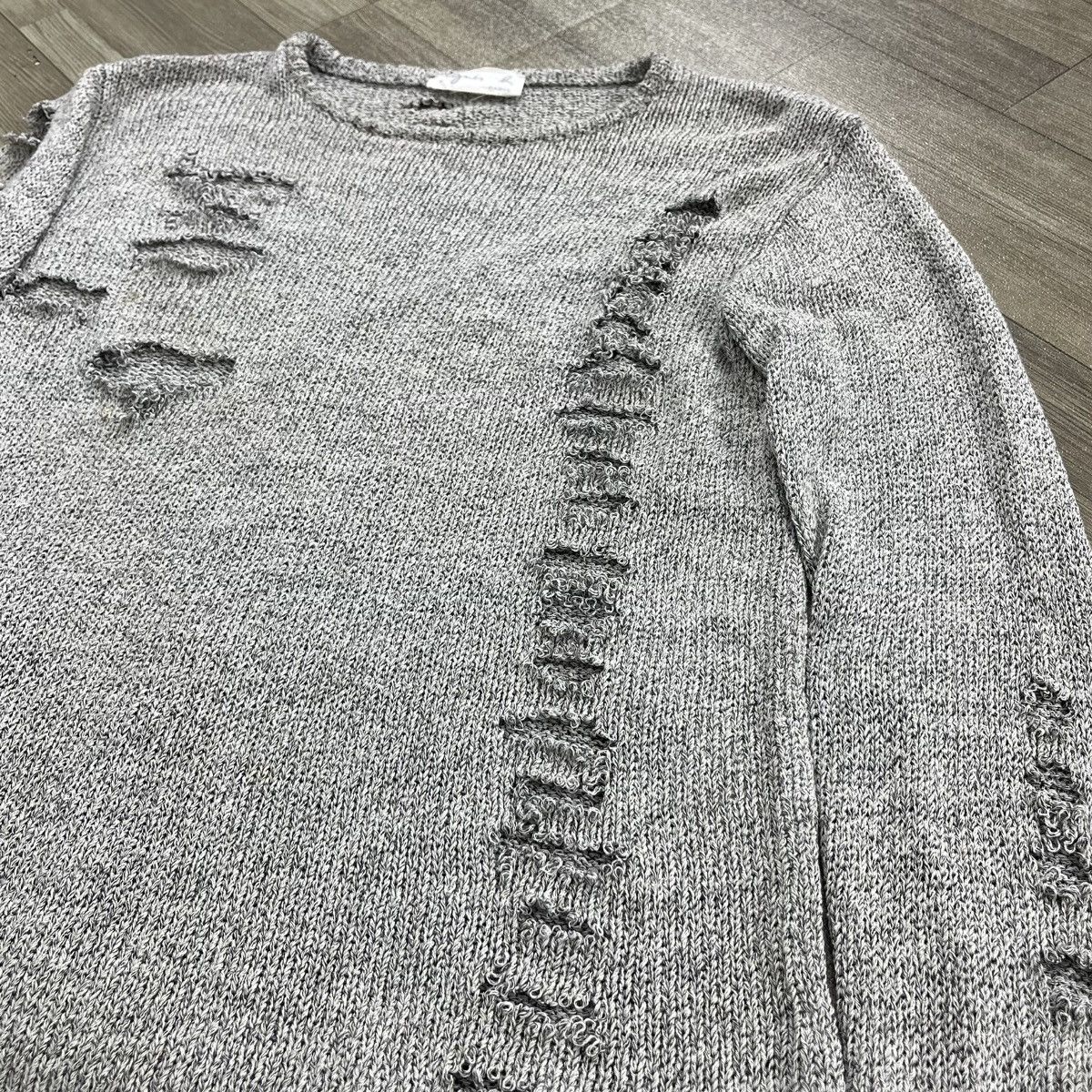 agnes b. Vintage Agnes b. Paris Distressed Knitted Balenciaga Style Size US S / EU 44-46 / 1 - 4 Thumbnail