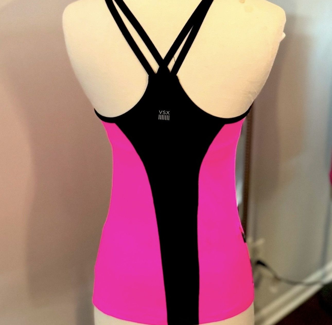 Victoria's Secret Victoria’s Secret VSX Sport Very Sexy Tank Top Size XS / US 0-2 / IT 36-38 - 1 Thumbnail