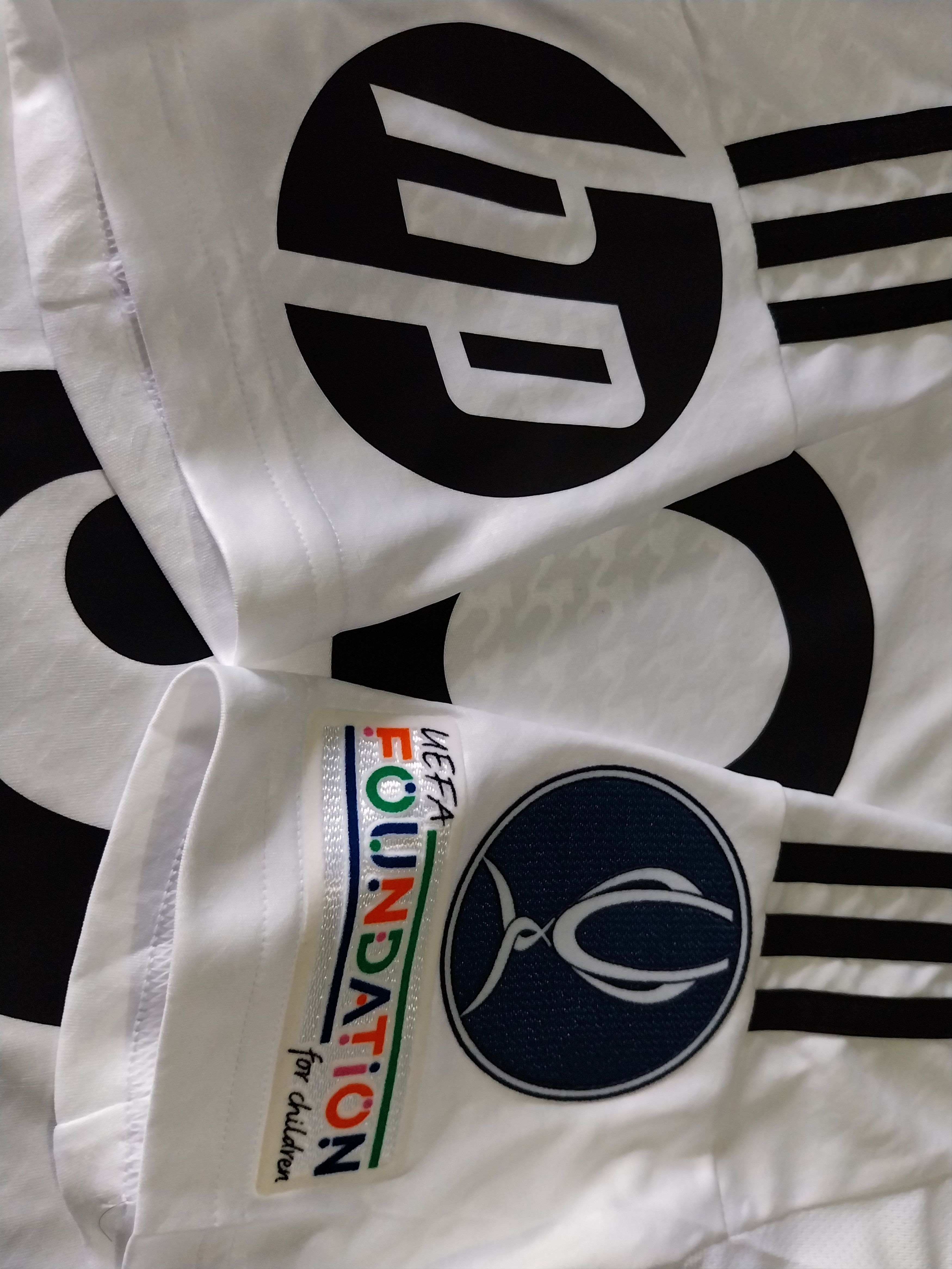 Adidas Real madrid super cup 2024 kylian mbappe jersey football Size US L / EU 52-54 / 3 - 11 Thumbnail