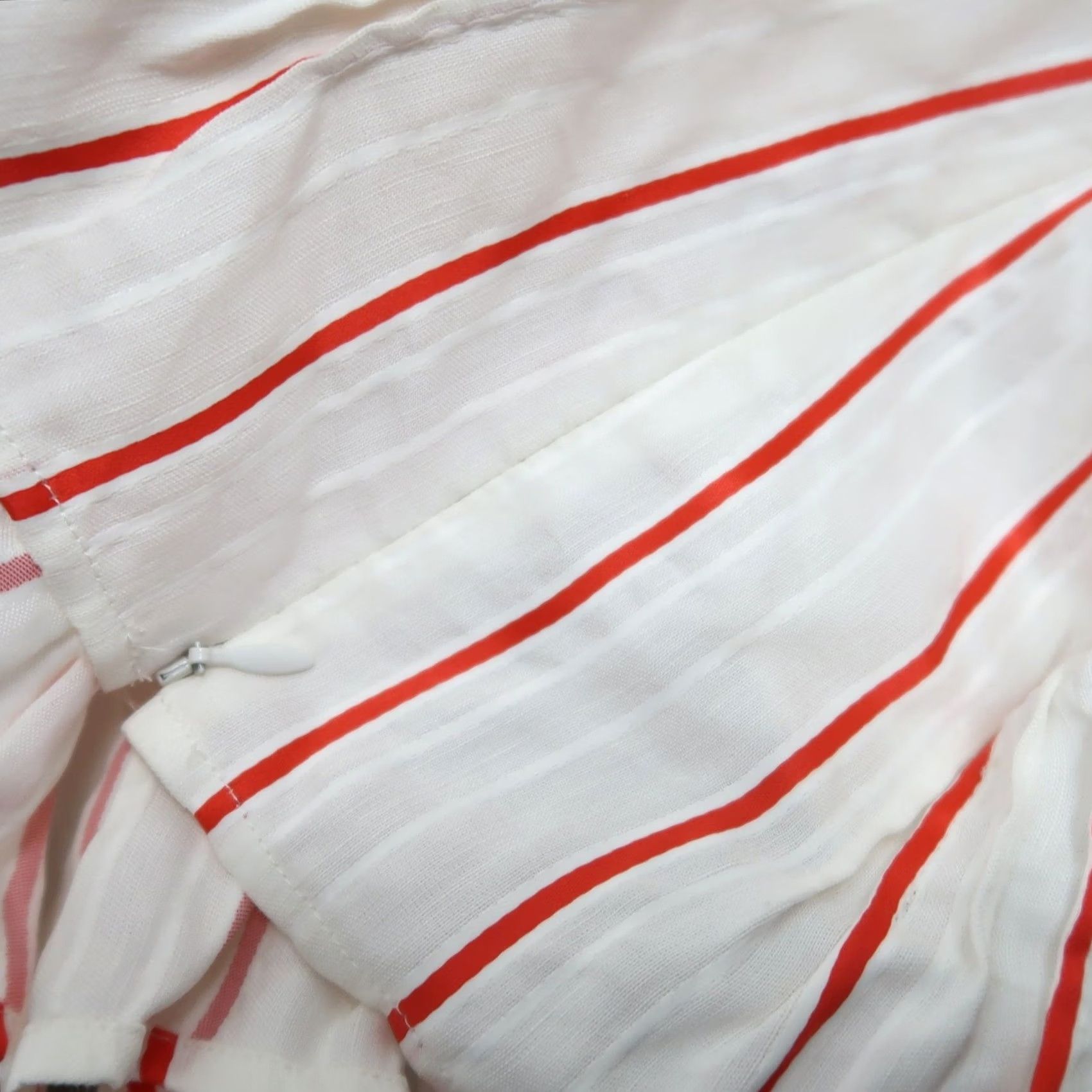 Vintage Lewit Blouse Shirt Off-Shoulder White Red Stripe Puff Sleeve M Womens Regular Size N/A Size M / US 6-8 / IT 42-44 - 6 Thumbnail