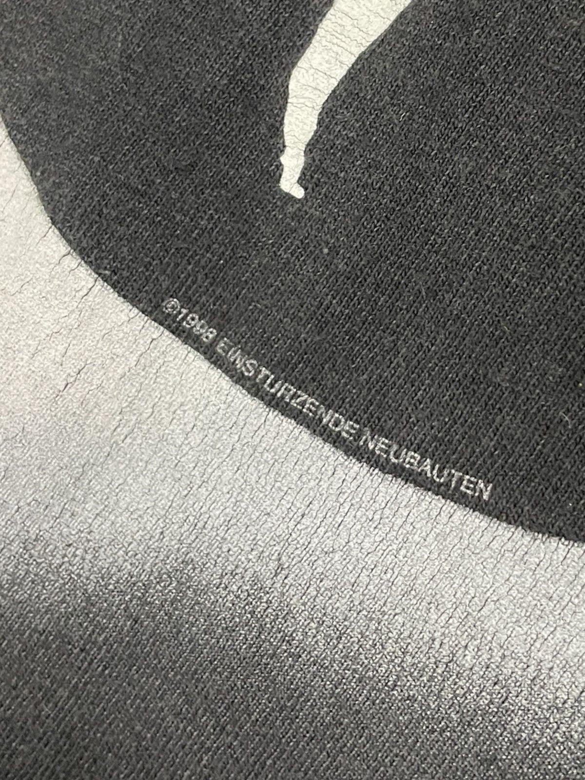 Band Tees × Vintage Einstürzende Neubauten 1998 Winter Solstice Tour t-shirt Size US L / EU 52-54 / 3 - 4 Thumbnail