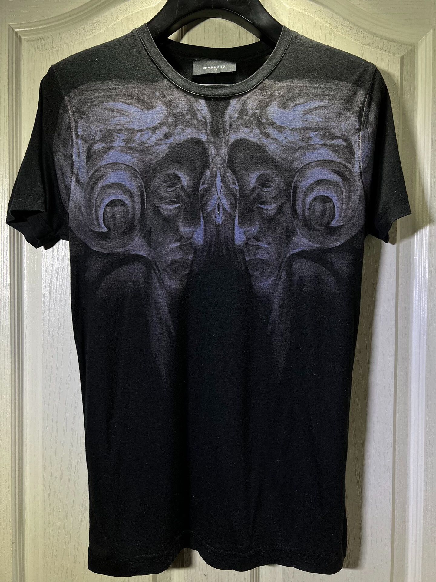 Givenchy GIVENCHY Men's Summer Round Neck T-Shirt Size US M / EU 48-50 / 2 - 1 Thumbnail