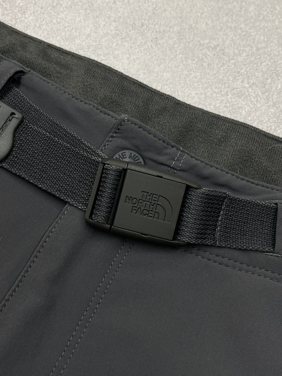 The North Face Mens The North Face Nylon Pants Grey Outdoor Gorpcore Size US 34 / EU 50 - 5 Thumbnail