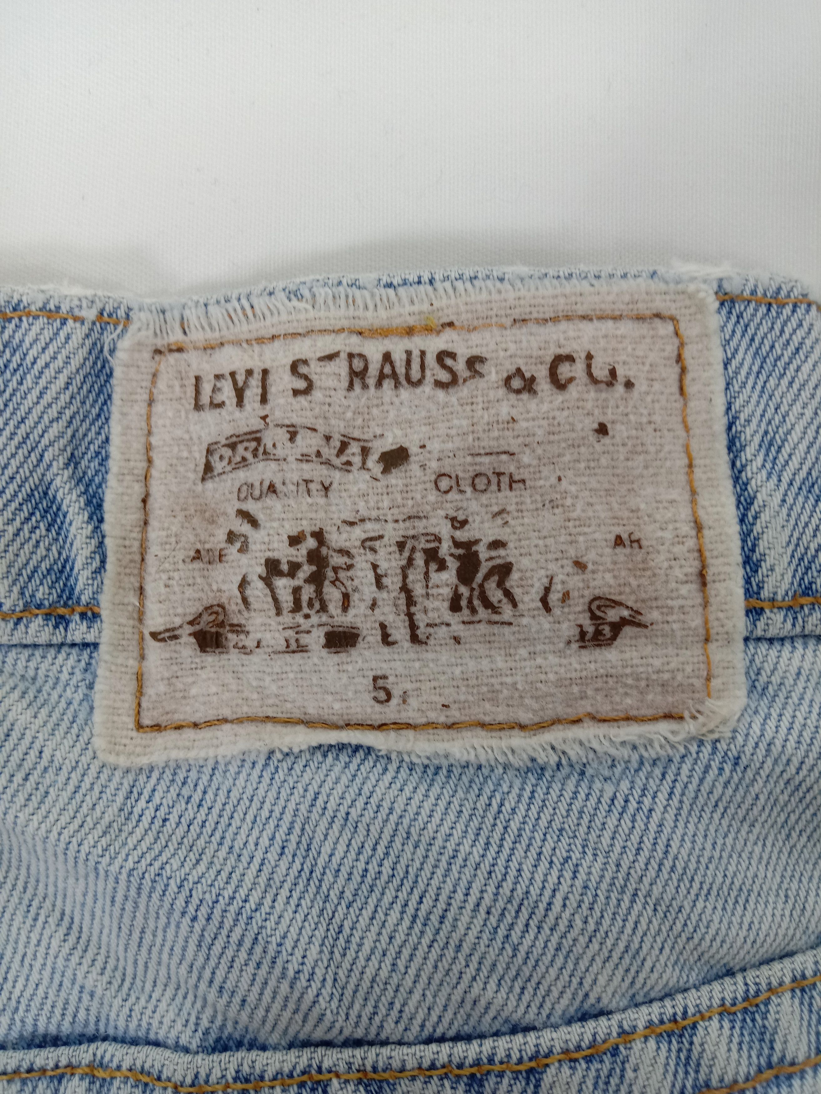 Levi's Vintage 90s Levi’s 540 Jeans Light Wash Distressed Denim Size US 40 / EU 56 - 14 Thumbnail