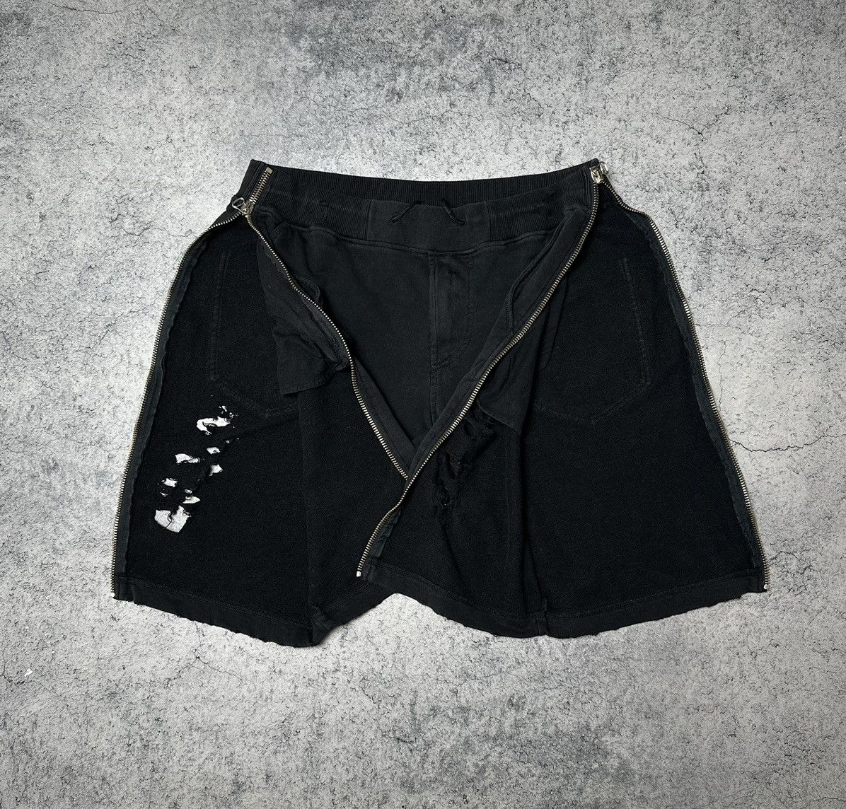 Pierre Balmain Pierre Balmain Distressed Zip Shorts Size US 34 / EU 50 - 7 Thumbnail