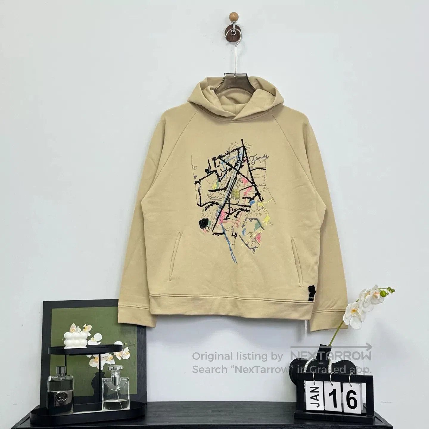 Fendi Fendi Beige Graffiti Embroidered Hoodie. Size US M / EU 48-50 / 2 - 1 Thumbnail