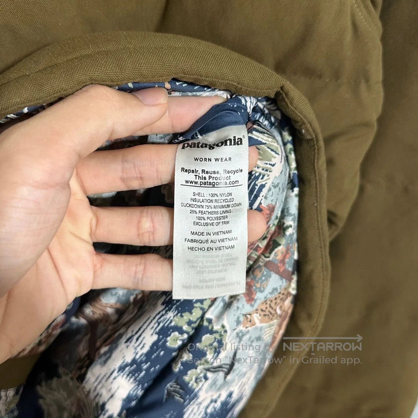 Patagonia patagonia down jacket in mustard yellow. Size US M / EU 48-50 / 2 - 6 Thumbnail