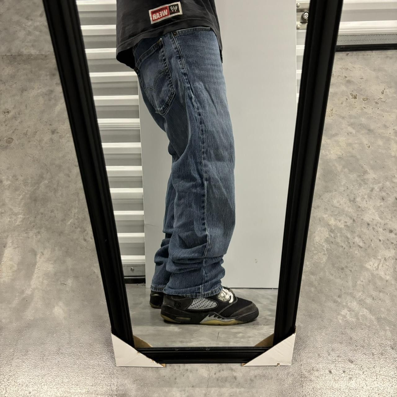 Levi's × Vintage Crazy Vintage Y2K/2000s Grunge Levi’s Medium Wash Essential Denim Jeans! Size US 36 / EU 52 - 2 Thumbnail