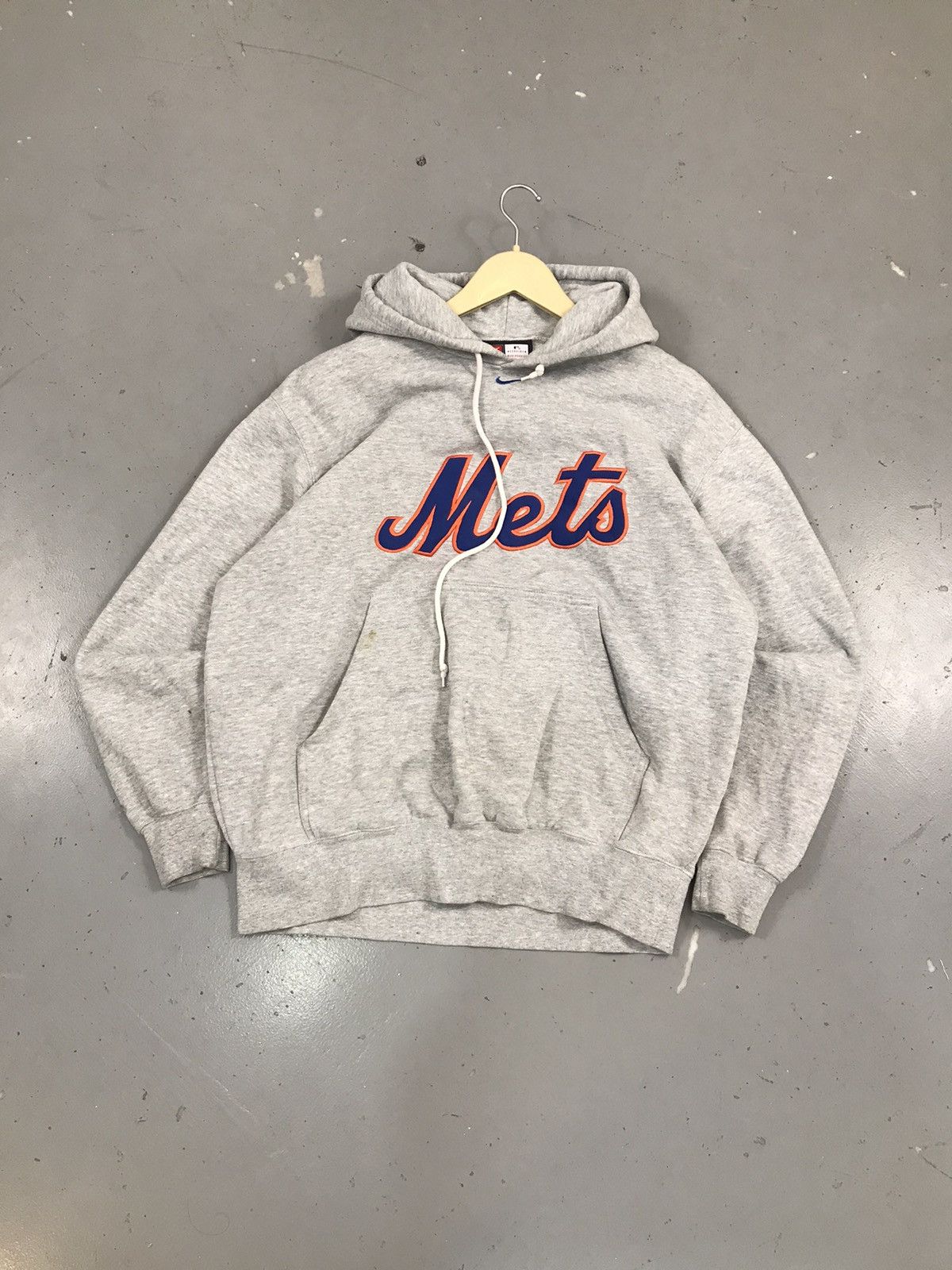 Nike × Vintage Vintage Nike embroidered baggy fit hoodie Size US S / EU 44-46 / 1 - 1 Thumbnail
