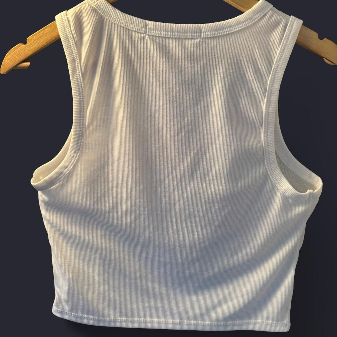 Other Altered State White cropped tank top with strawberry design Size XL / US 12-14 / IT 48-50 - 2 Thumbnail