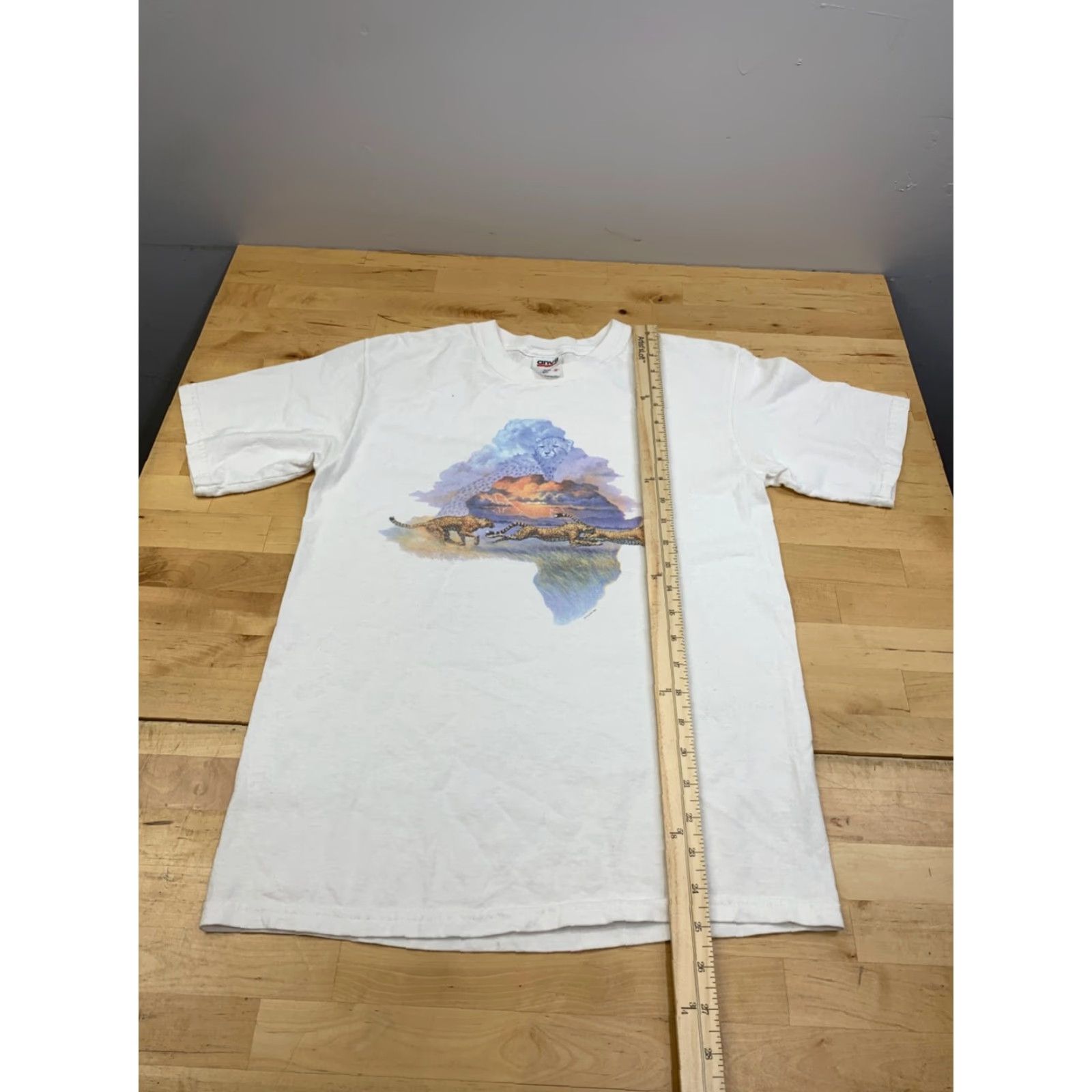 Anvil VINTAGE Anvil Shirt Mens S White Cheetah Animal Africa 11542 Short Sleeve T-Shirt Size US S / EU 44-46 / 1 - 5 Thumbnail