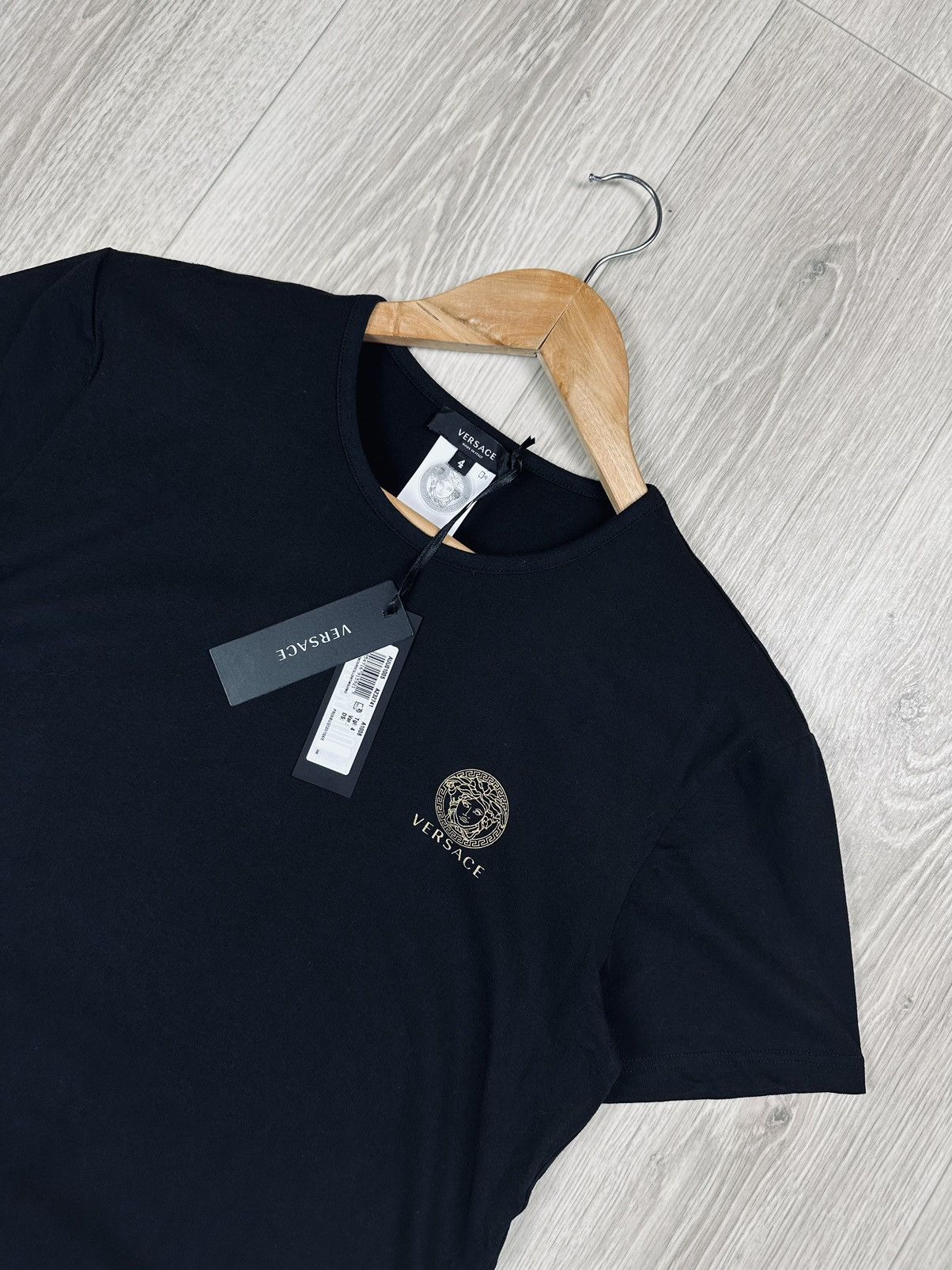 Versace VERSACE T-Shirt Crew Neck Short Sleeves Black NEW Size US M / EU 48-50 / 2 - 2 Thumbnail