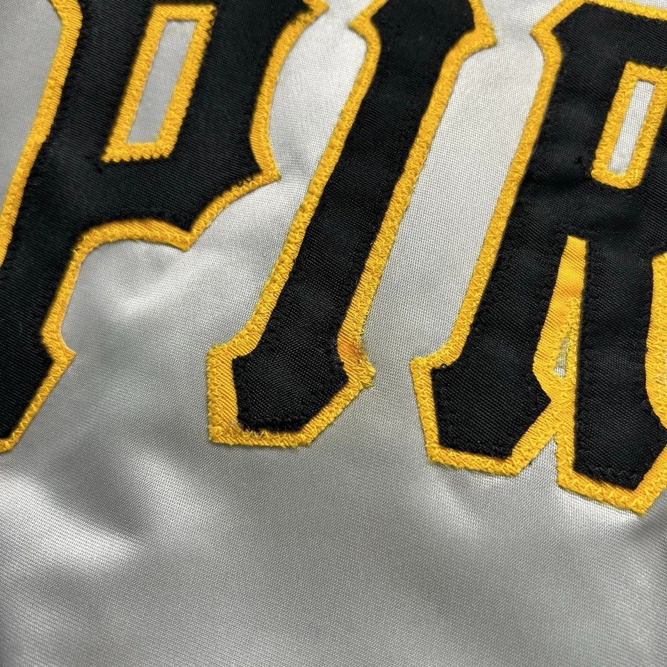 MLB × Vintage PITTSBURGH PIRATES FELCO SATIN BOMBER JACKET SILVER Size US L / EU 52-54 / 3 - 8 Thumbnail