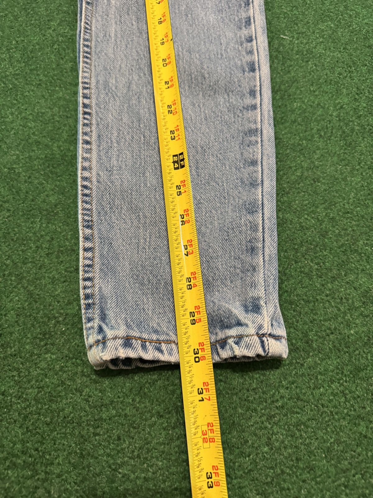 Levi's Vintage Clothing Vintage 90s Levi’s 512 Slim Fit 5 26x30 Light Wash Jeans Size 26" / US 2 / IT 38 - 7 Thumbnail