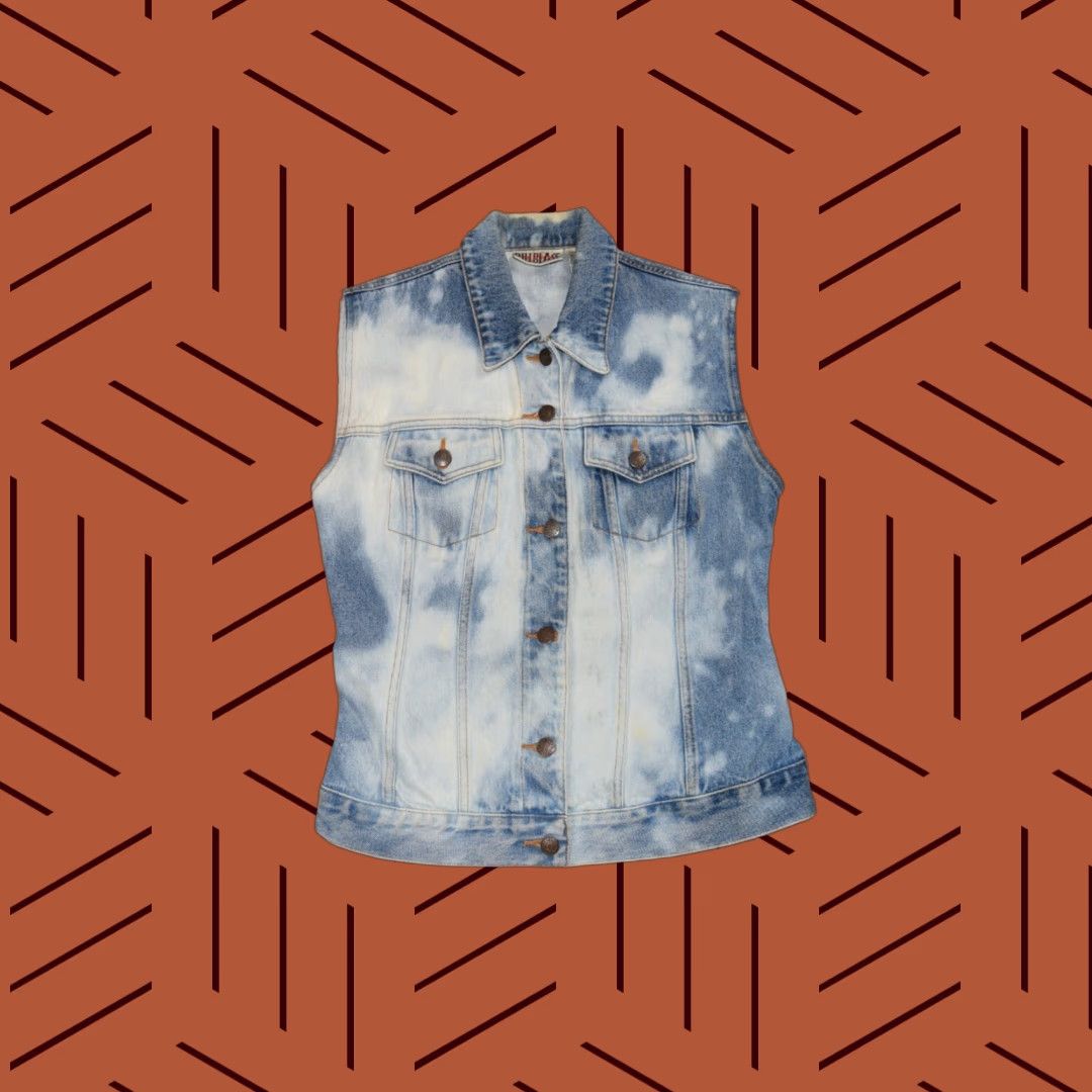 Bill Blass VINTAGE Bill Blass Denim Trucker Vest Adult Women's Small Blue 1990s Grunge Western Button Up Womens Size S / US 4 / IT 40 - 1 Thumbnail