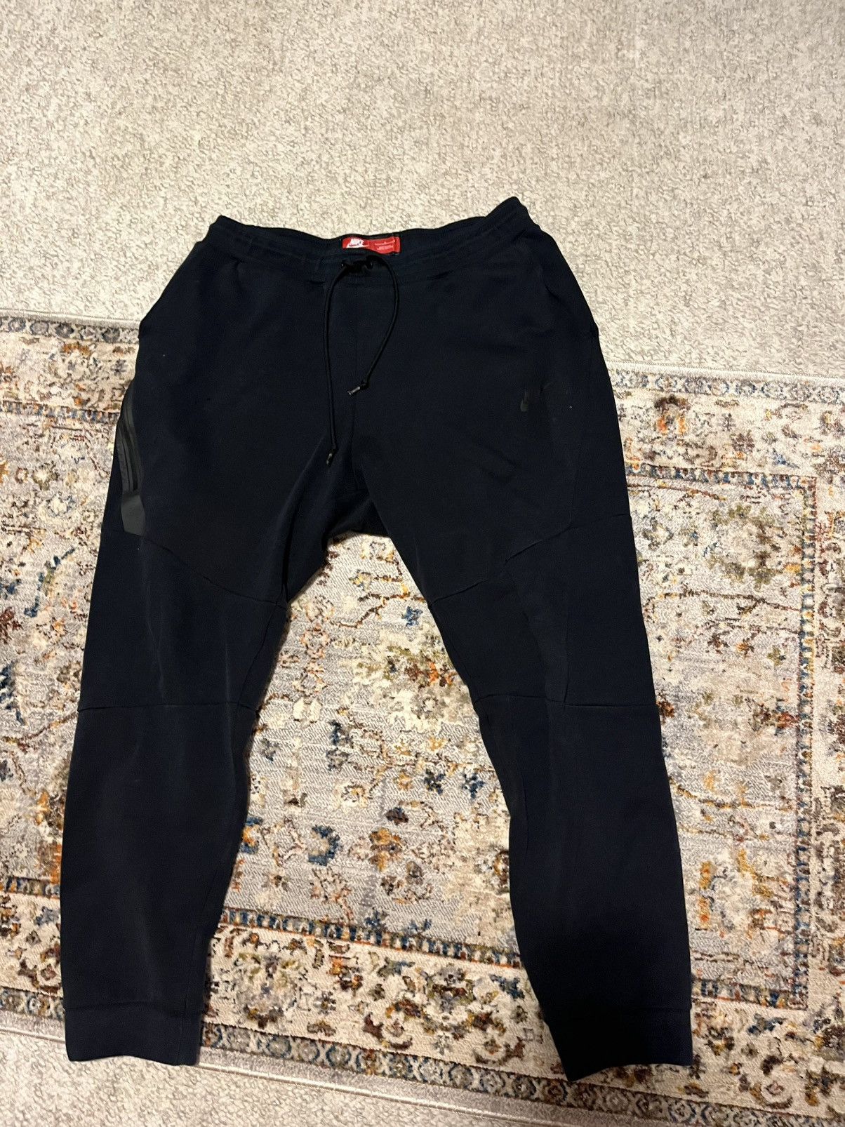 Nike Nike Tech Fleece Joggers Size US 34 / EU 50 - 1 Thumbnail