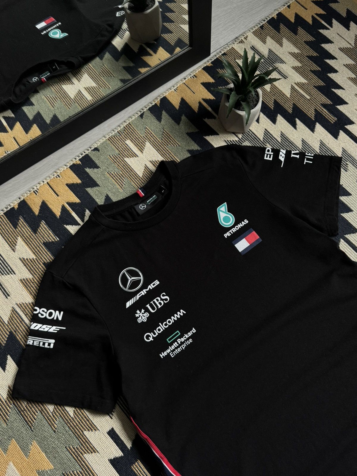 Mercedes-Benz Mercedes Benz AMG Petronas Racing Formula 1 T-shirt Size US M / EU 48-50 / 2 - 5 Thumbnail