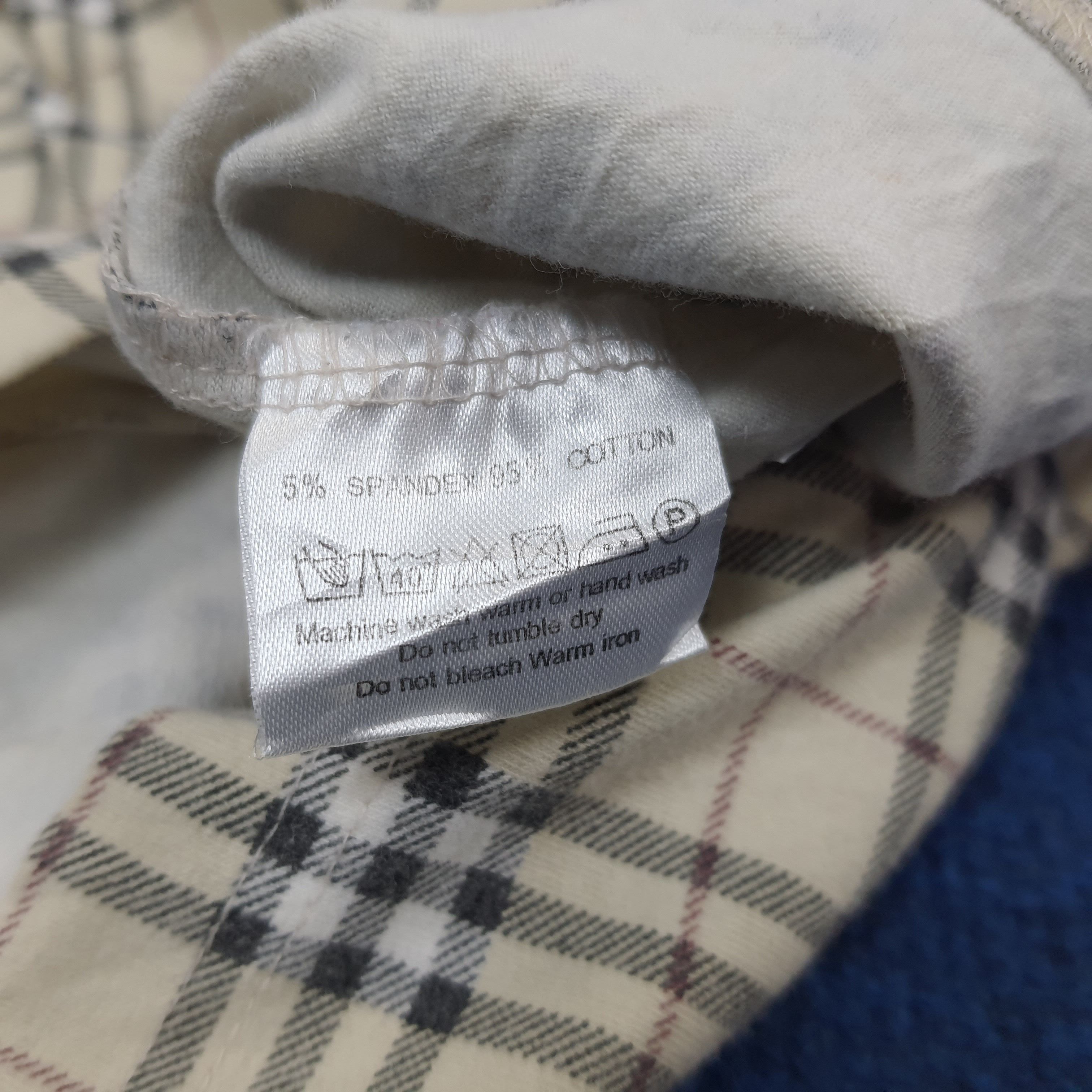 Burberry × Vintage Vintage Burberry London Nova Check Tshirt C219N33 Size S / US 4 / IT 40 - 6 Thumbnail
