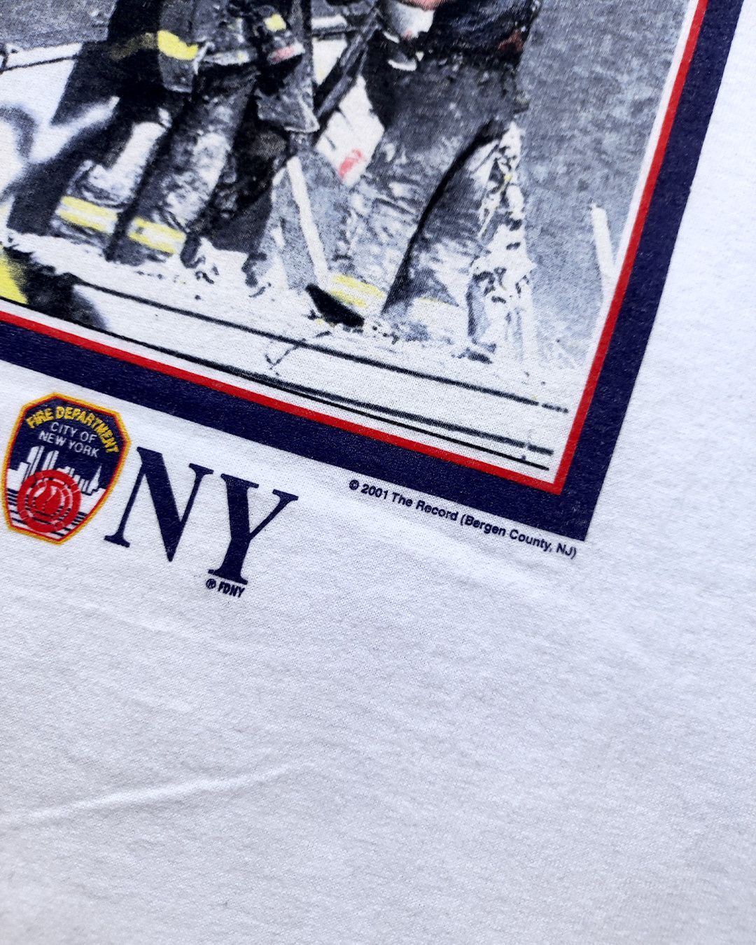 Vintage 2001 FDNY September 11 "The Record" 9.11 vintage tee 👨🏽‍🚒 Size US XL / EU 56 / 4 - 5 Thumbnail