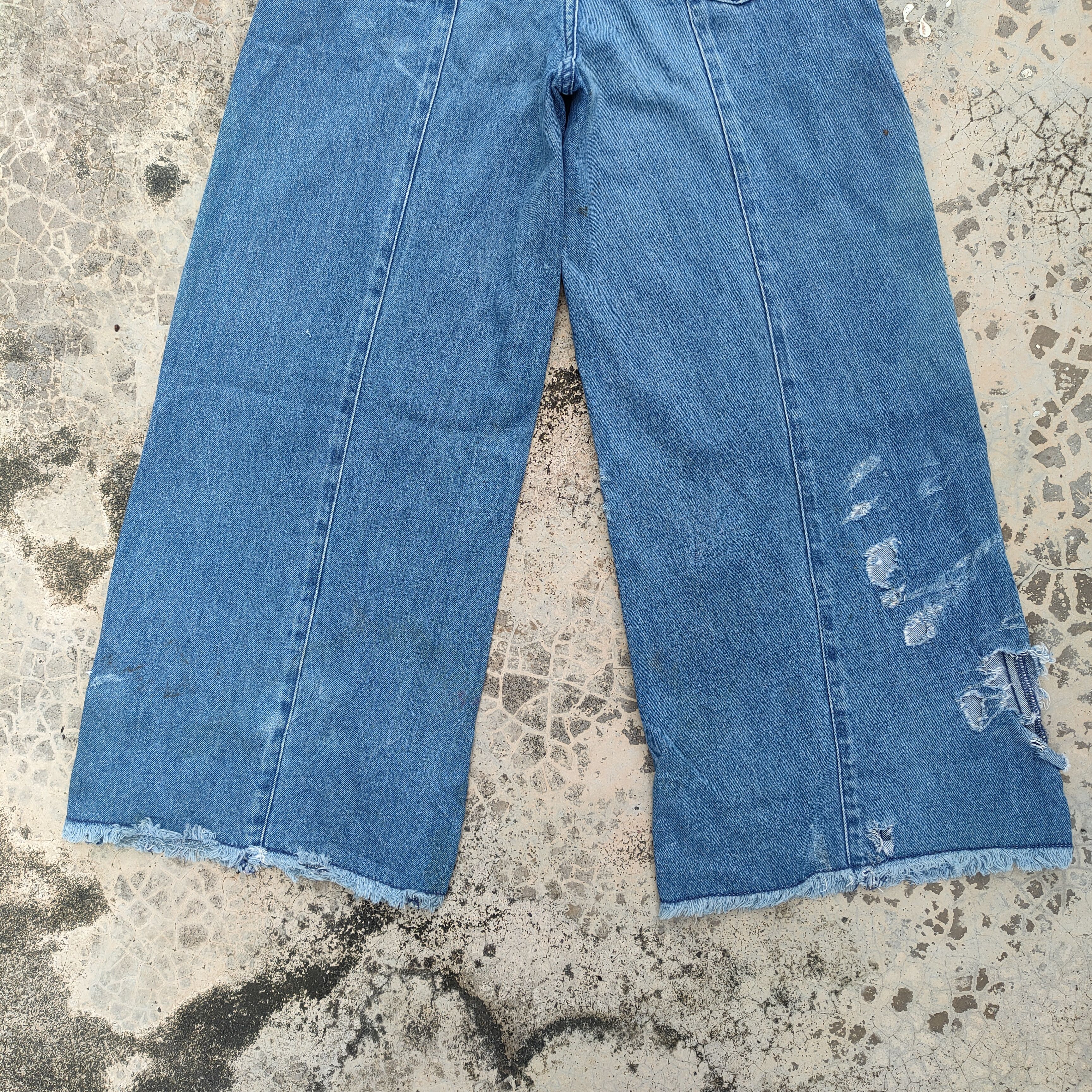 Japanese Brand VINTAGE JAPANESE GU FLARE RIPPED JEAN DENIM PANTS Size US 26 / EU 42 - 9 Thumbnail