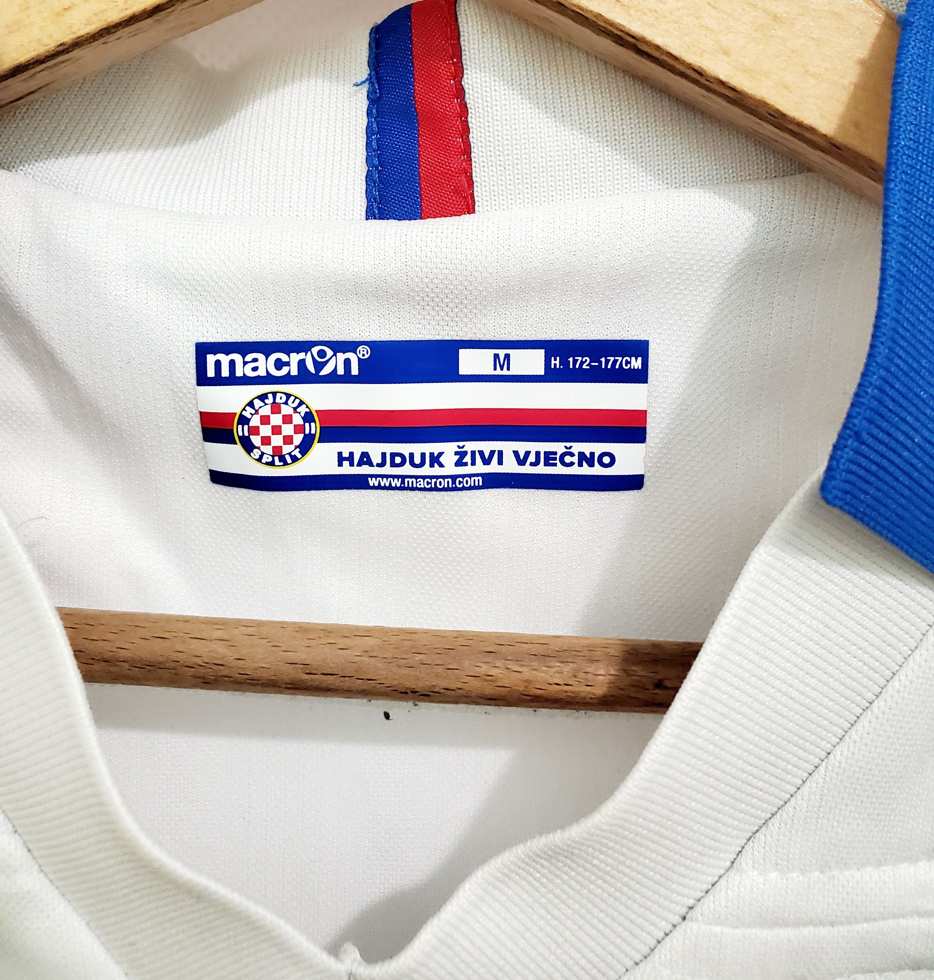 Other Hajduk Split home 2014/15 Soccer Jersey size M Size US M / EU 48-50 / 2 - 3 Thumbnail