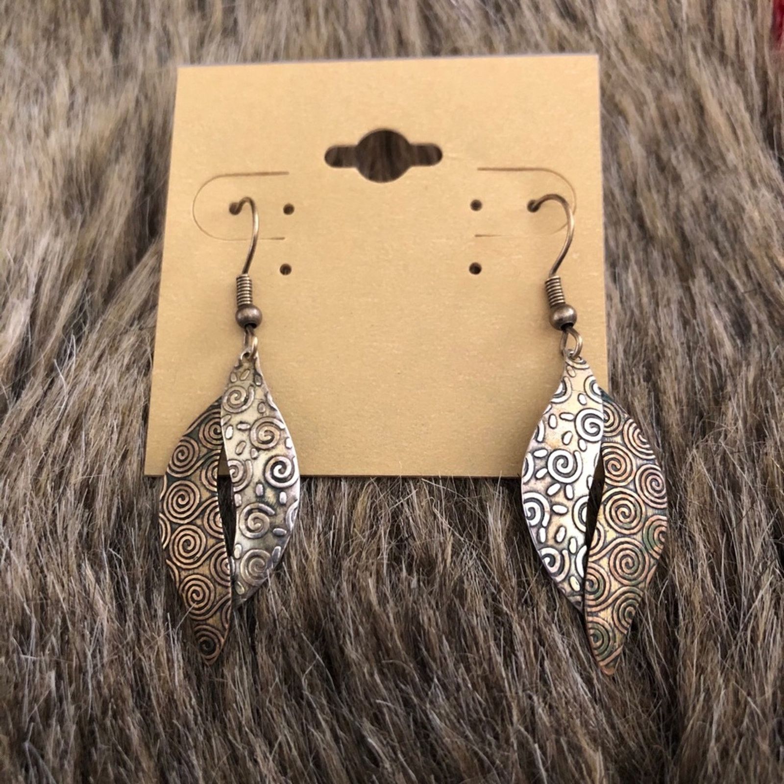 Vintage Vintage repurpose textured swirl design earrings Size ONE SIZE - 2 Thumbnail