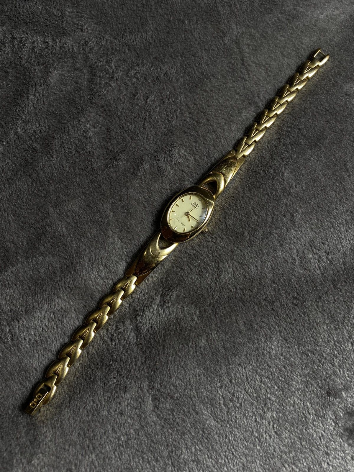 Japanese Brand Futuristic Vintage Japanese Style Gold Watch - Work 100% Size ONE SIZE - 3 Thumbnail