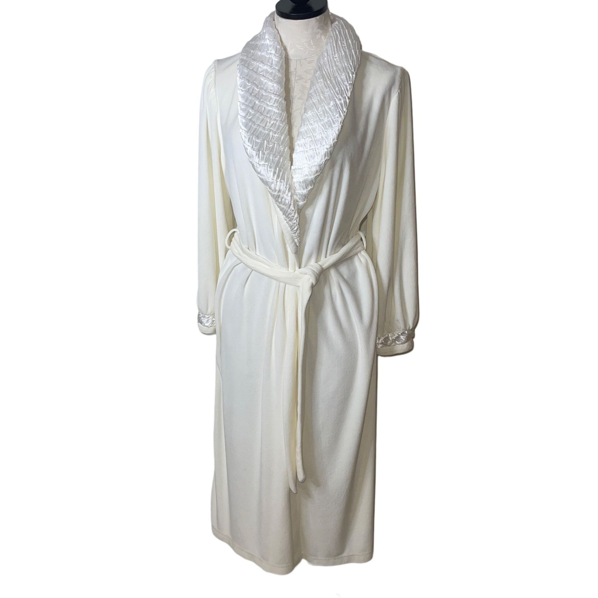image of Diamond Tea Vintage Womens Robe Size Small in White