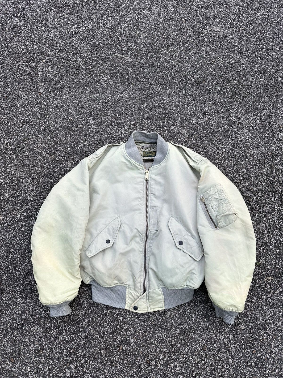 Vintage 🪖Vintage MA-1 Man Intermediate Creamy Green Bomber Jacket Size US M / EU 48-50 / 2 - 2 Thumbnail