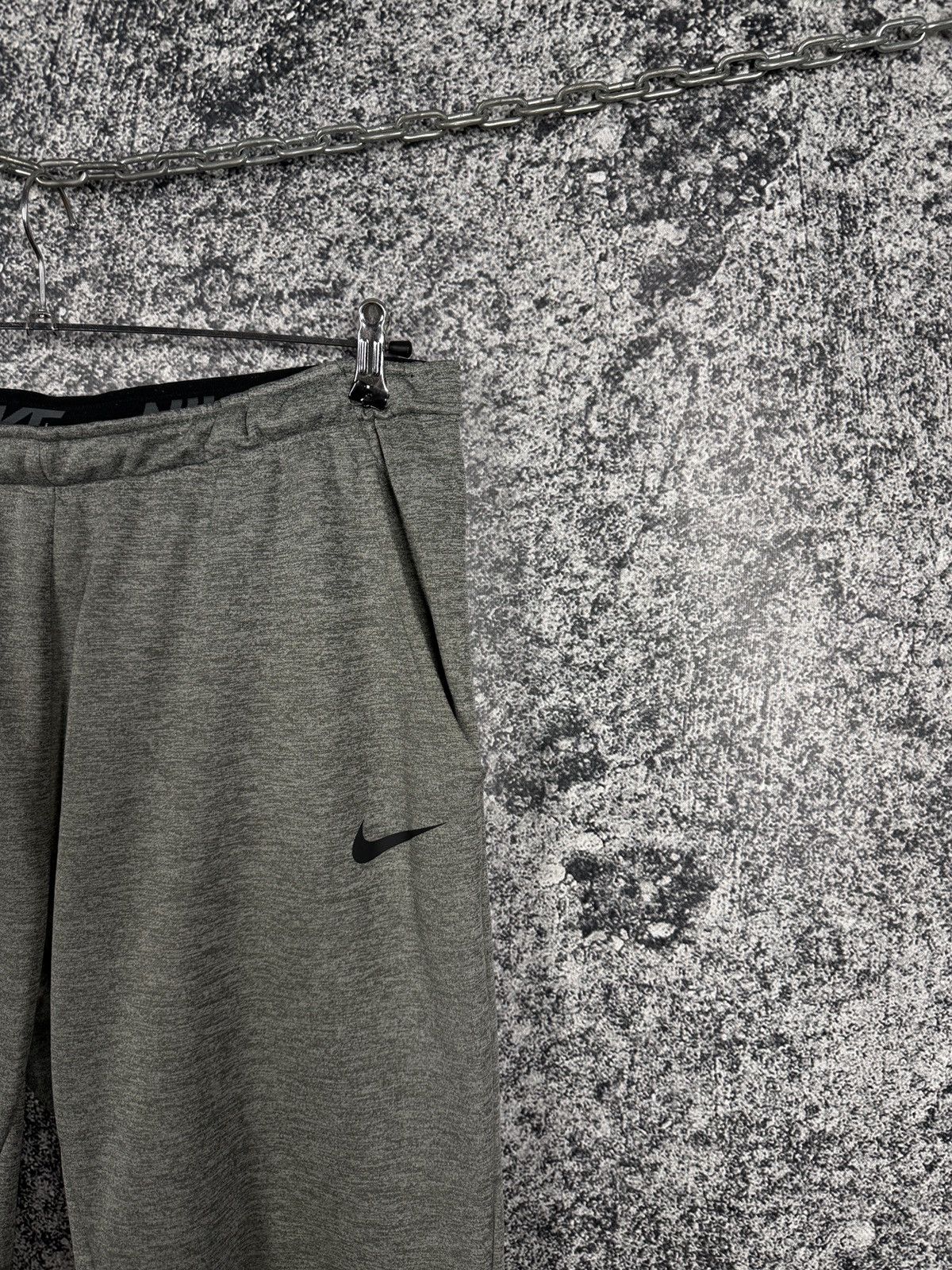 Nike Nike Therma Tracksuit Set Hoodie Joggers Swoosh Logo XL Size US XL / EU 56 / 4 - 14 Thumbnail
