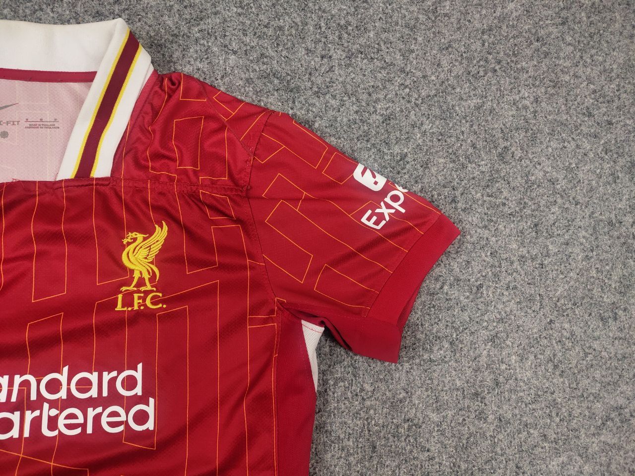 Vintage Liverpool FC Nike 24/25 Soccer Football Jersey Authentic Size US M / EU 48-50 / 2 - 5 Thumbnail